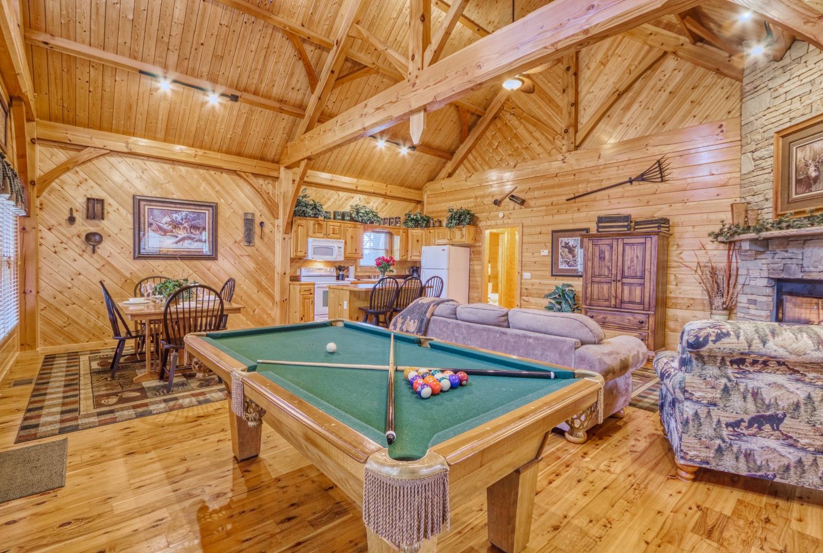 Cabin Fever RE/MAX Cove Mountain Realty & Cabins