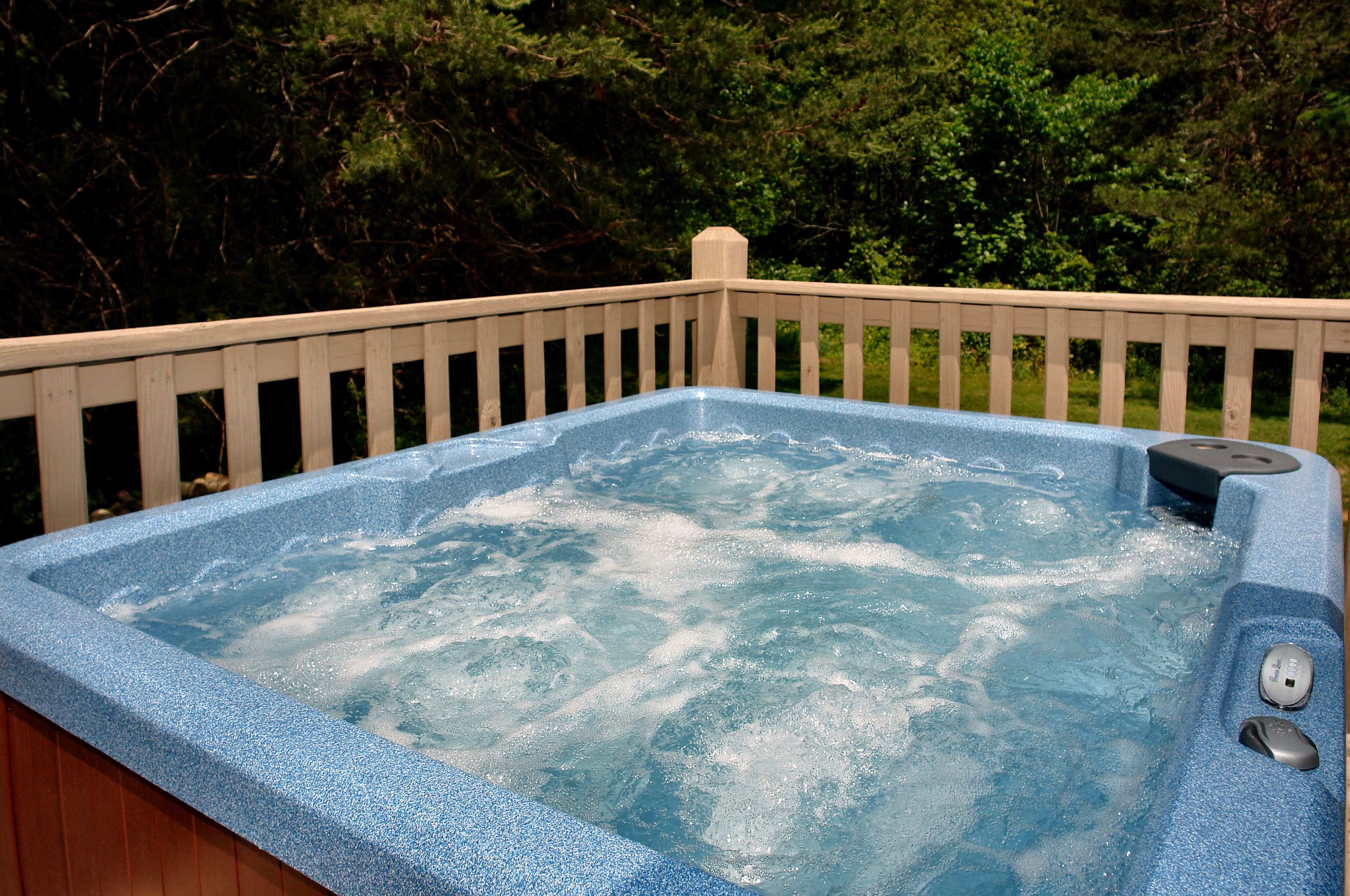 Misty Cove RE/MAX Cove Mountain Realty & Cabins