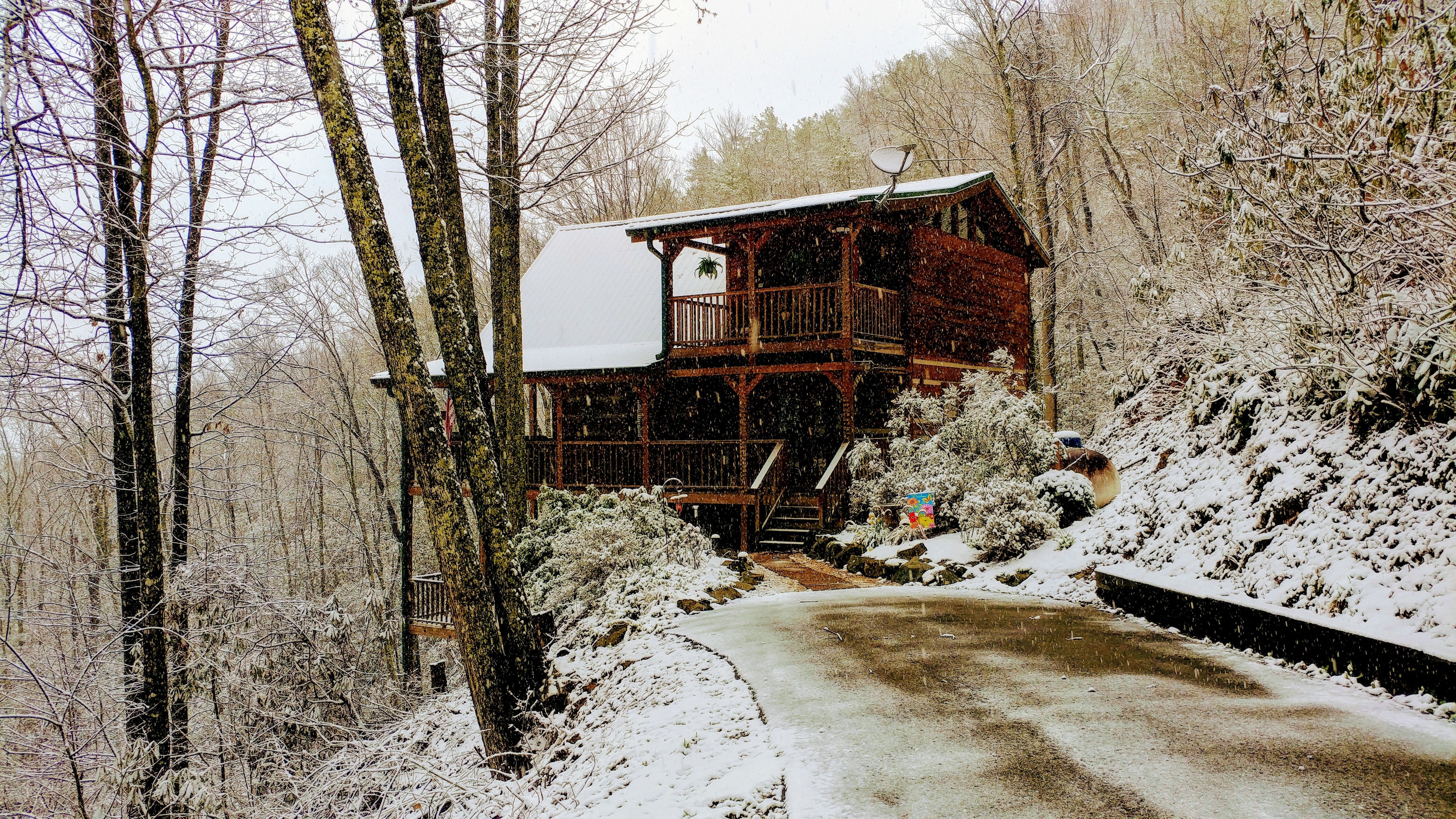 Serenity Creek | RE/MAX Cove Mountain Realty & Cabins