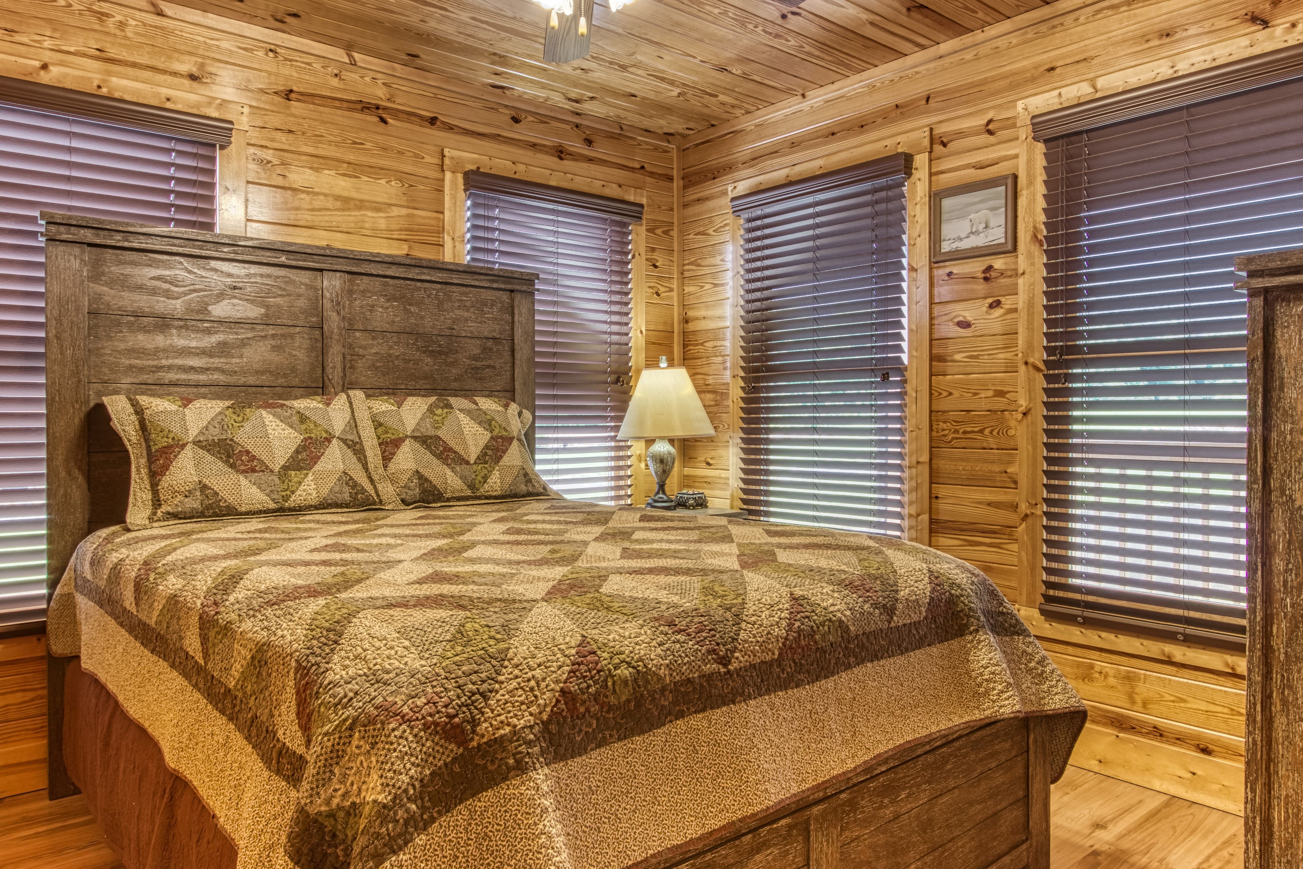 Mountain Breeze RE/MAX Cove Mountain Realty & Cabins