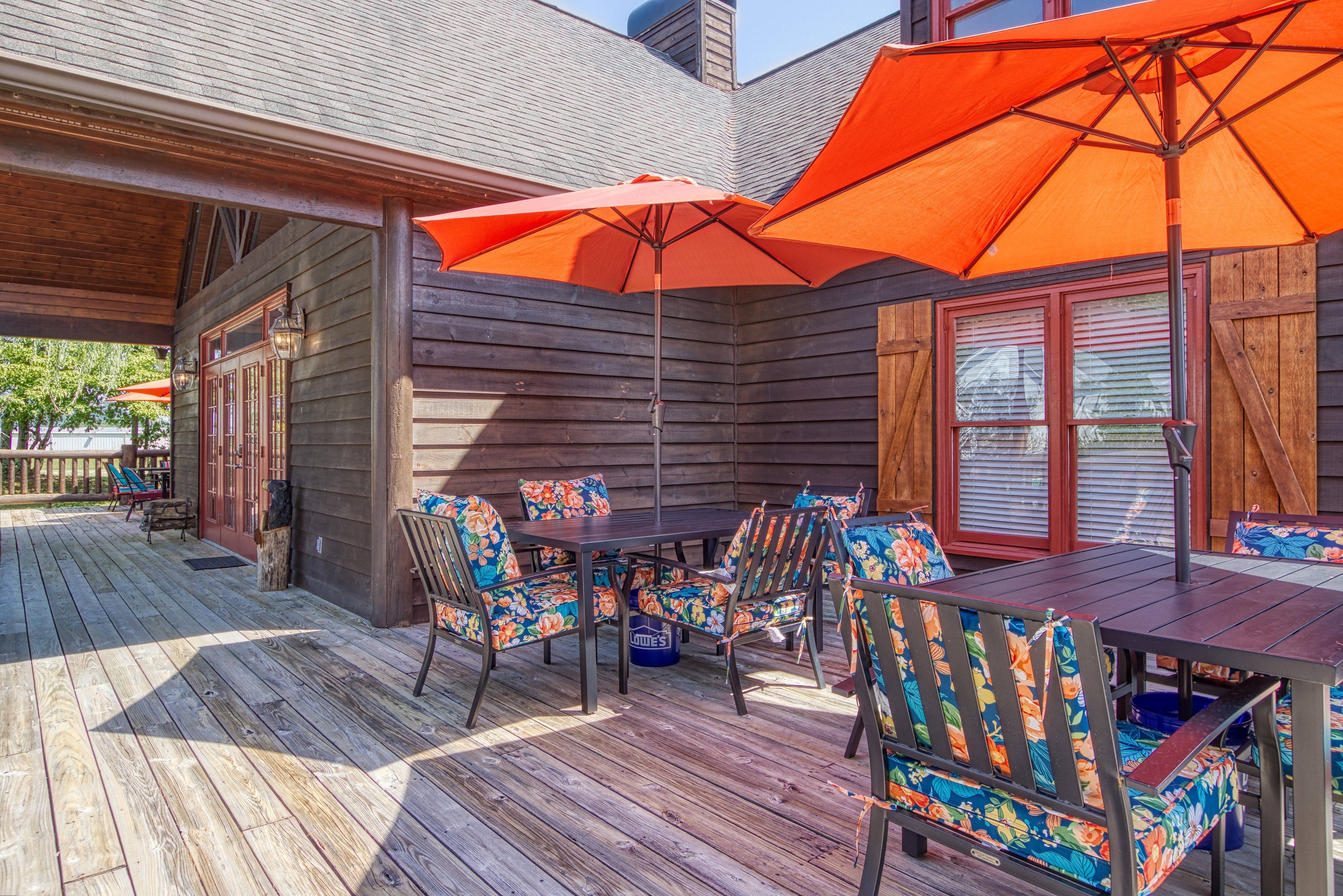 Cove Mountain Lodge RE/MAX Cove Mountain Realty & Cabins