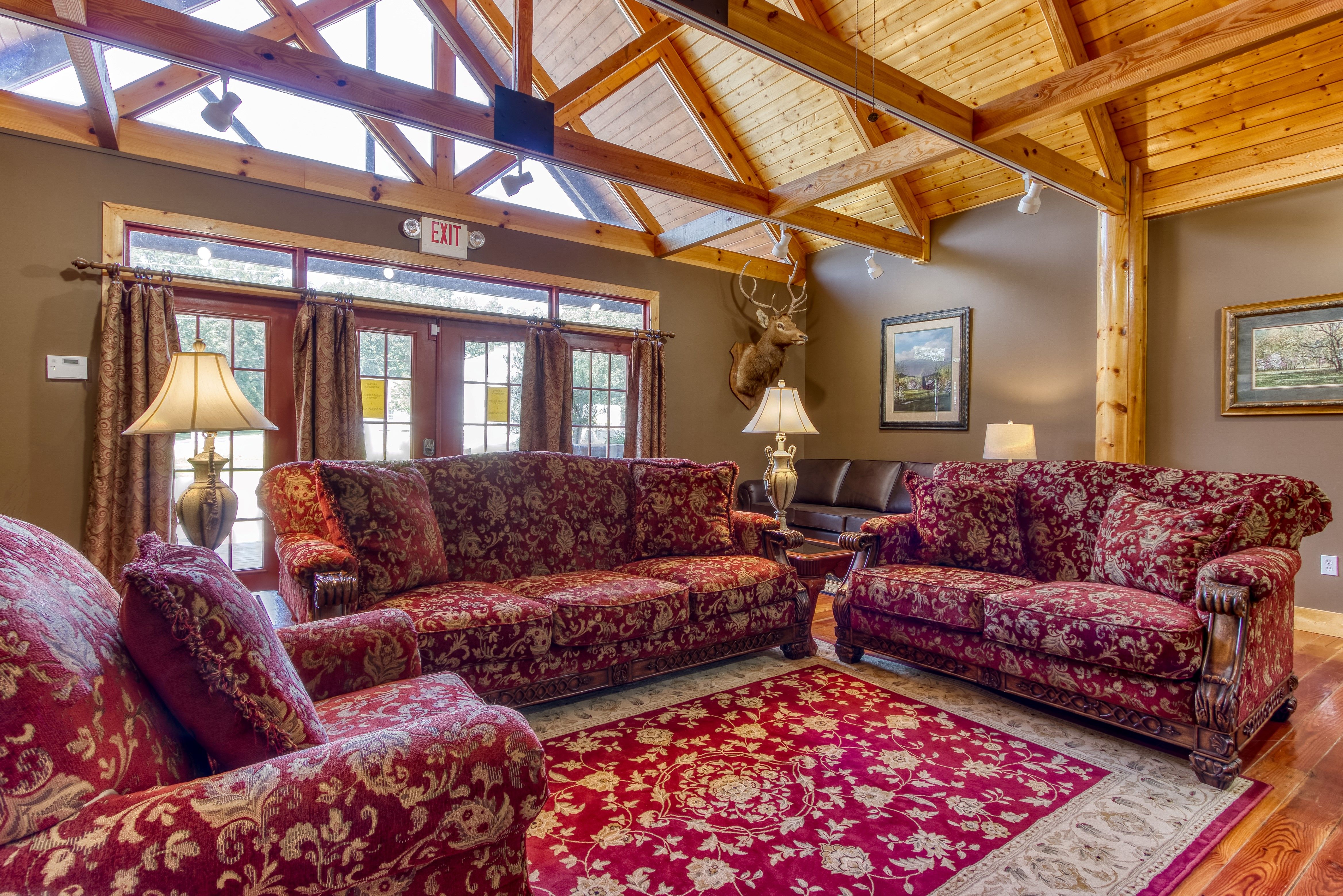 Cove Mountain Lodge RE/MAX Cove Mountain Realty & Cabins