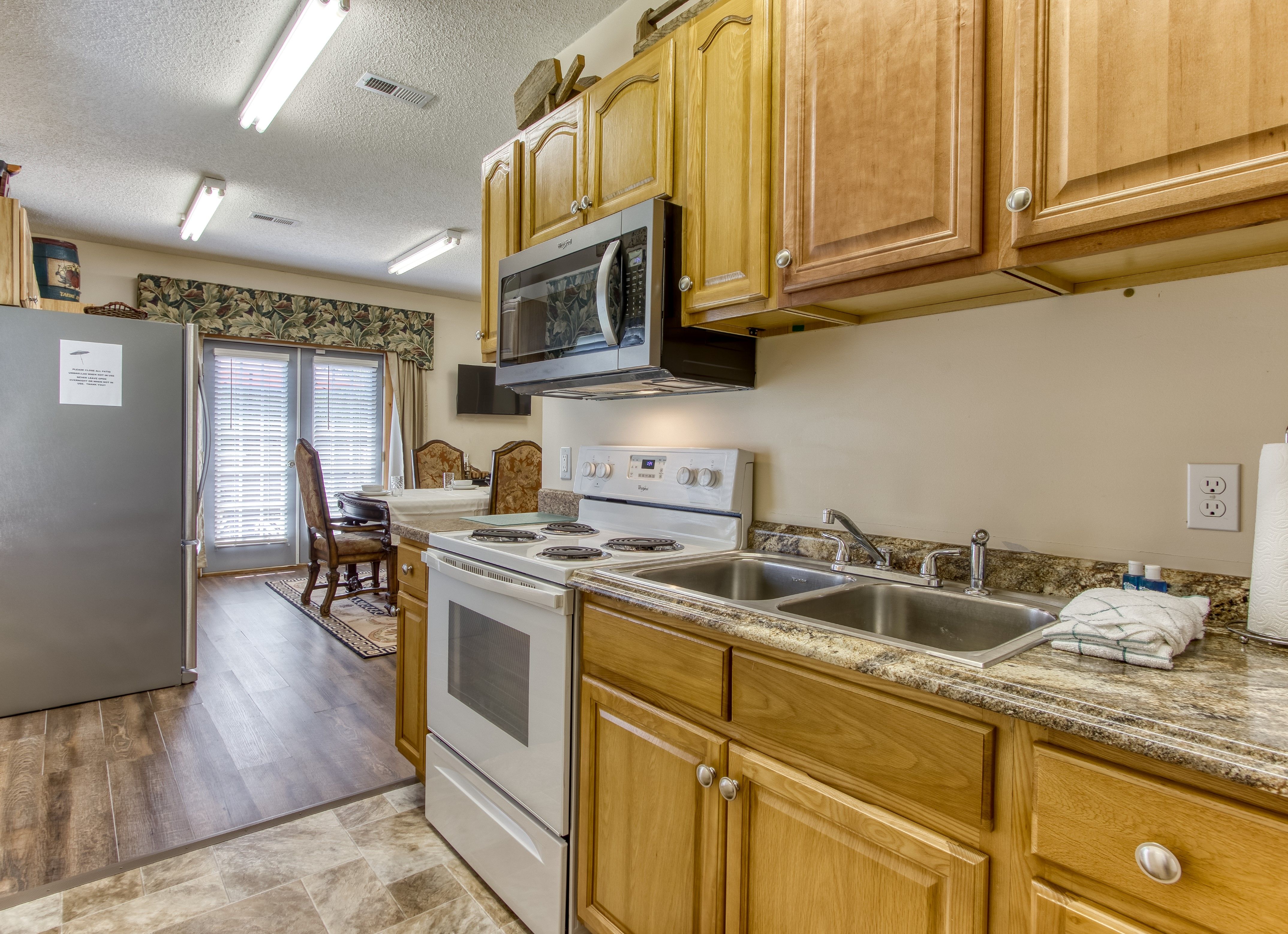 Cove Mountain Lodge RE/MAX Cove Mountain Realty & Cabins