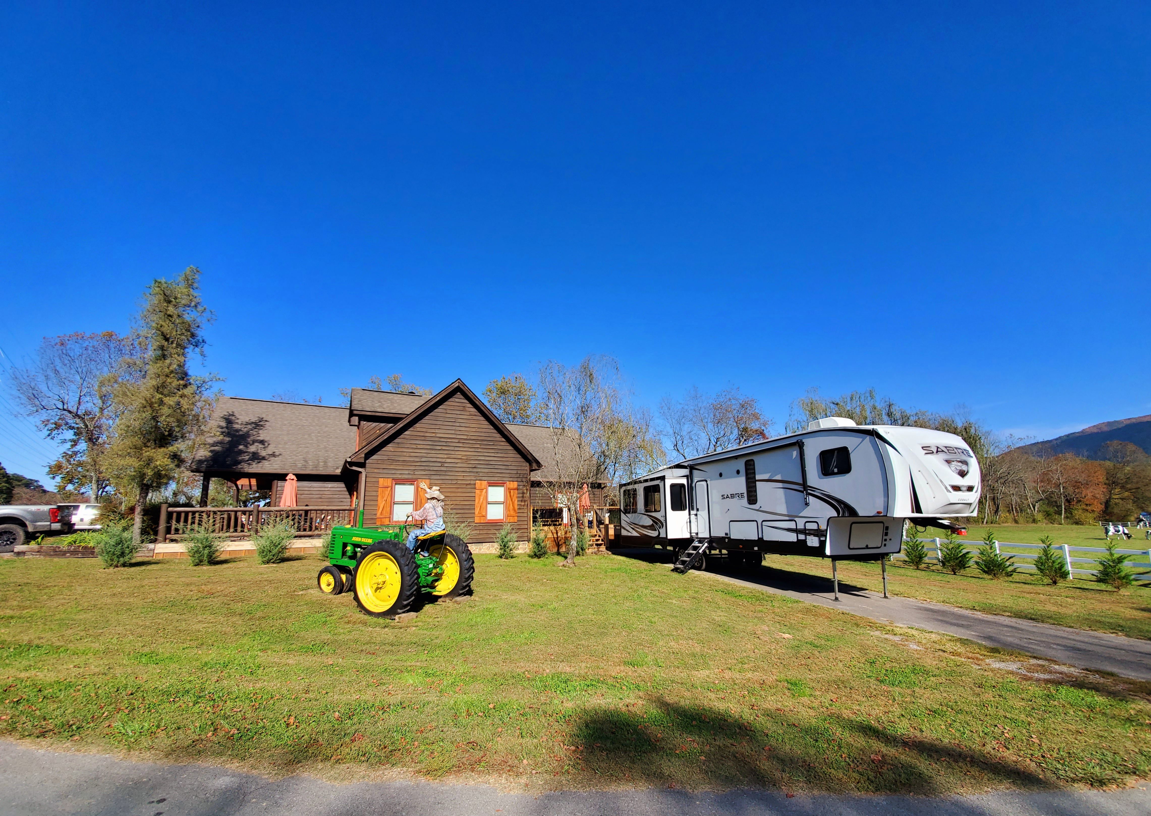 Cove Mountain Lodge RE/MAX Cove Mountain Realty & Cabins