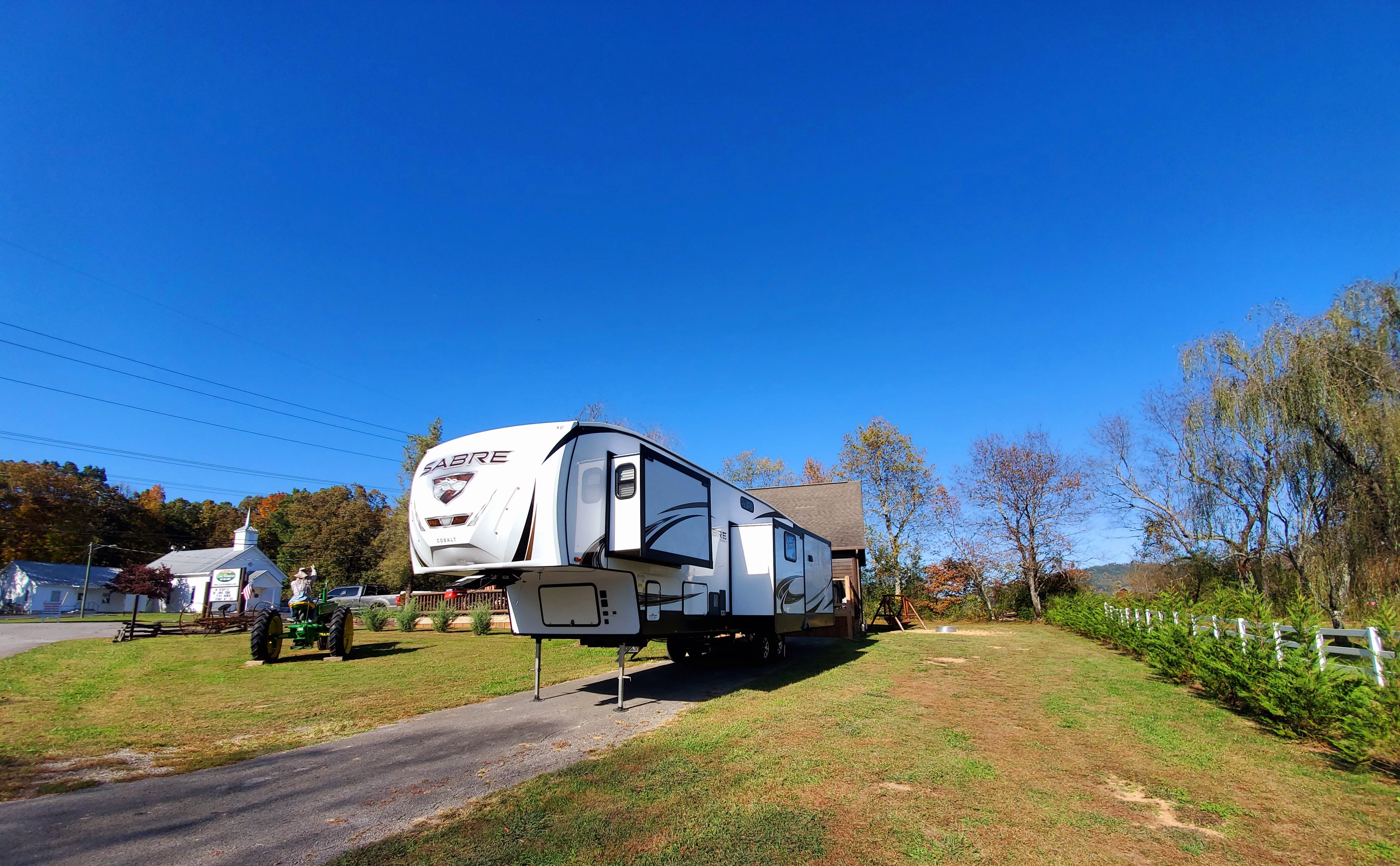 Cove Mountain Lodge RE/MAX Cove Mountain Realty & Cabins