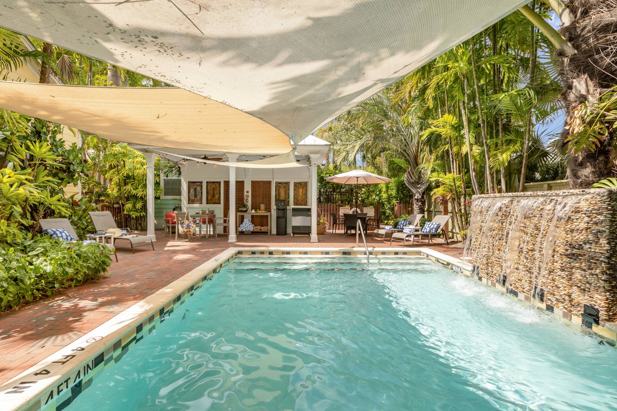 ROYAL PALM STUDIO Travelers Palm Inn Key West Dwell Key West