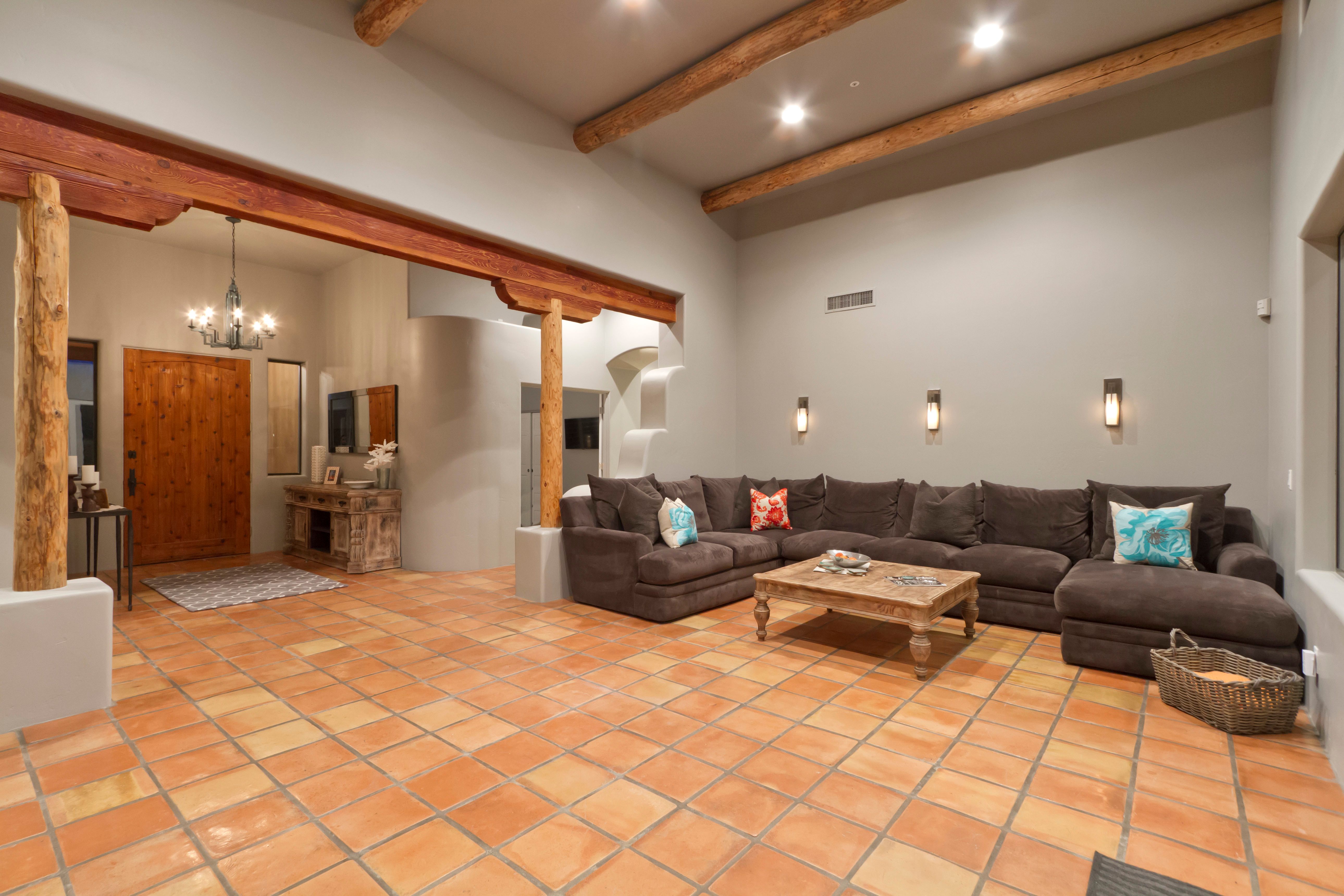 Courtside Villa | Desert Vista Luxury Homes, image size:2048x1365