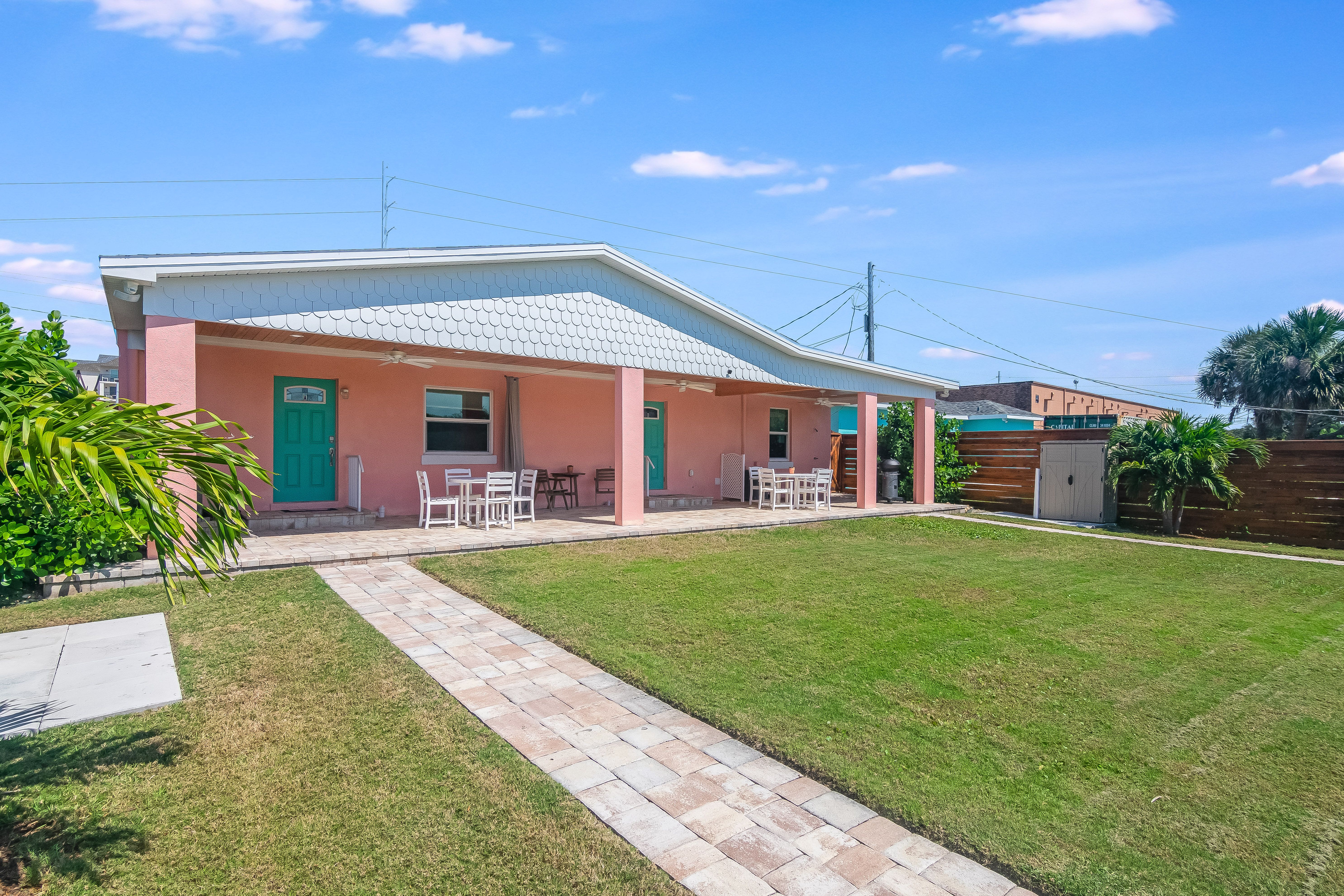 工場直売 Pink The House Living Coast East | カーディガン