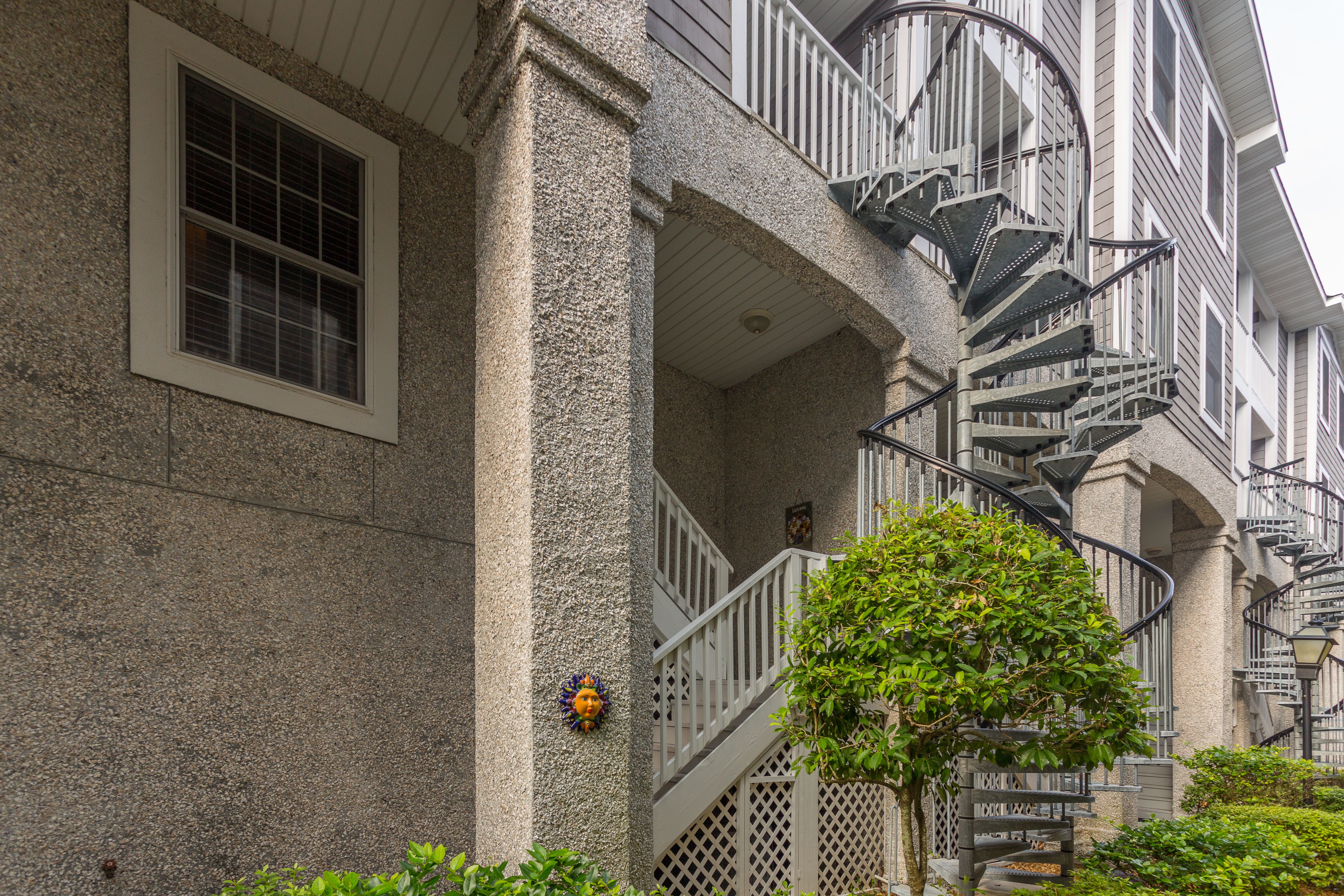 Demere Landing 127 Real Escapes Properties