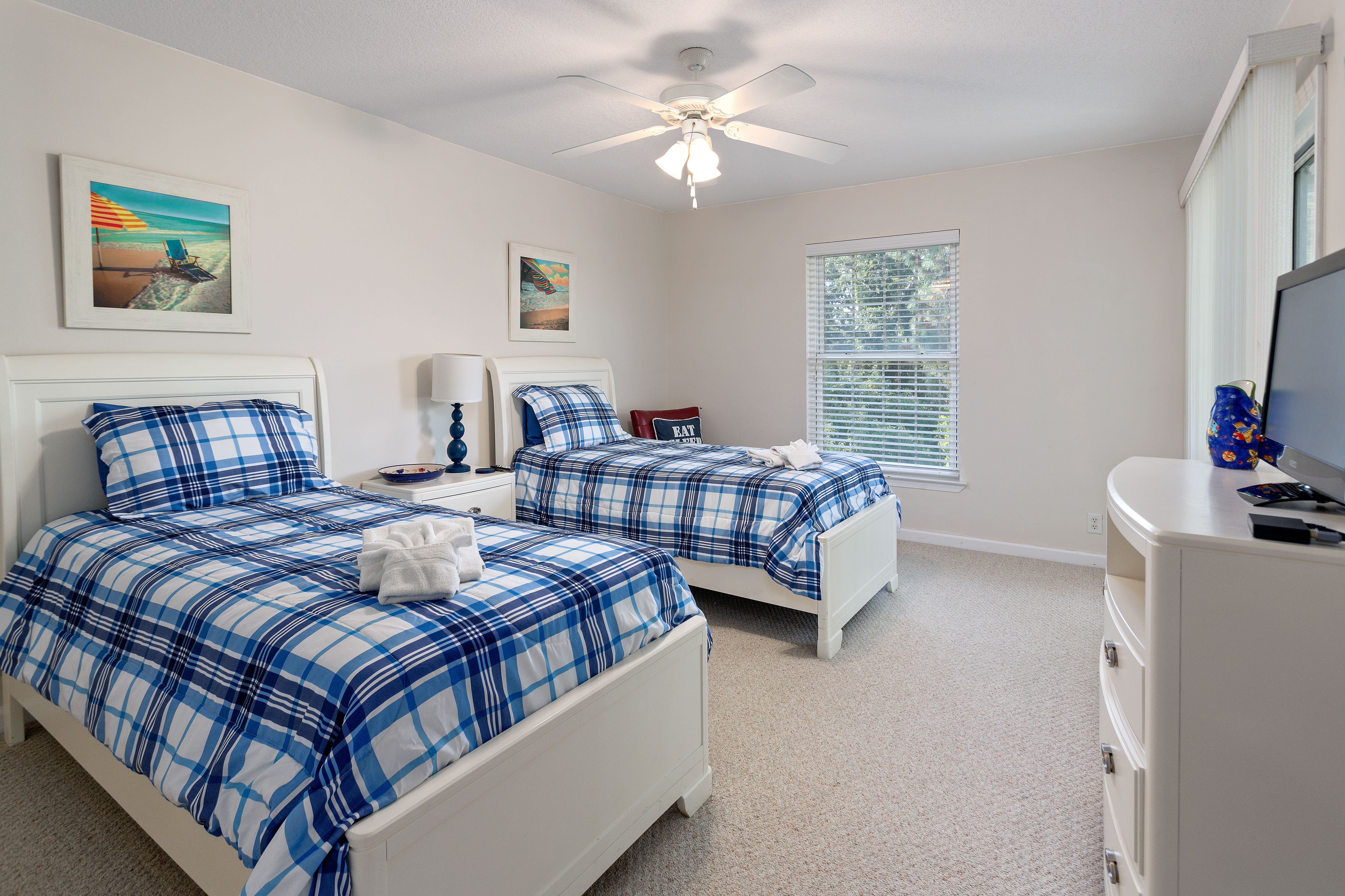 Demere Landing 127 Real Escapes Properties