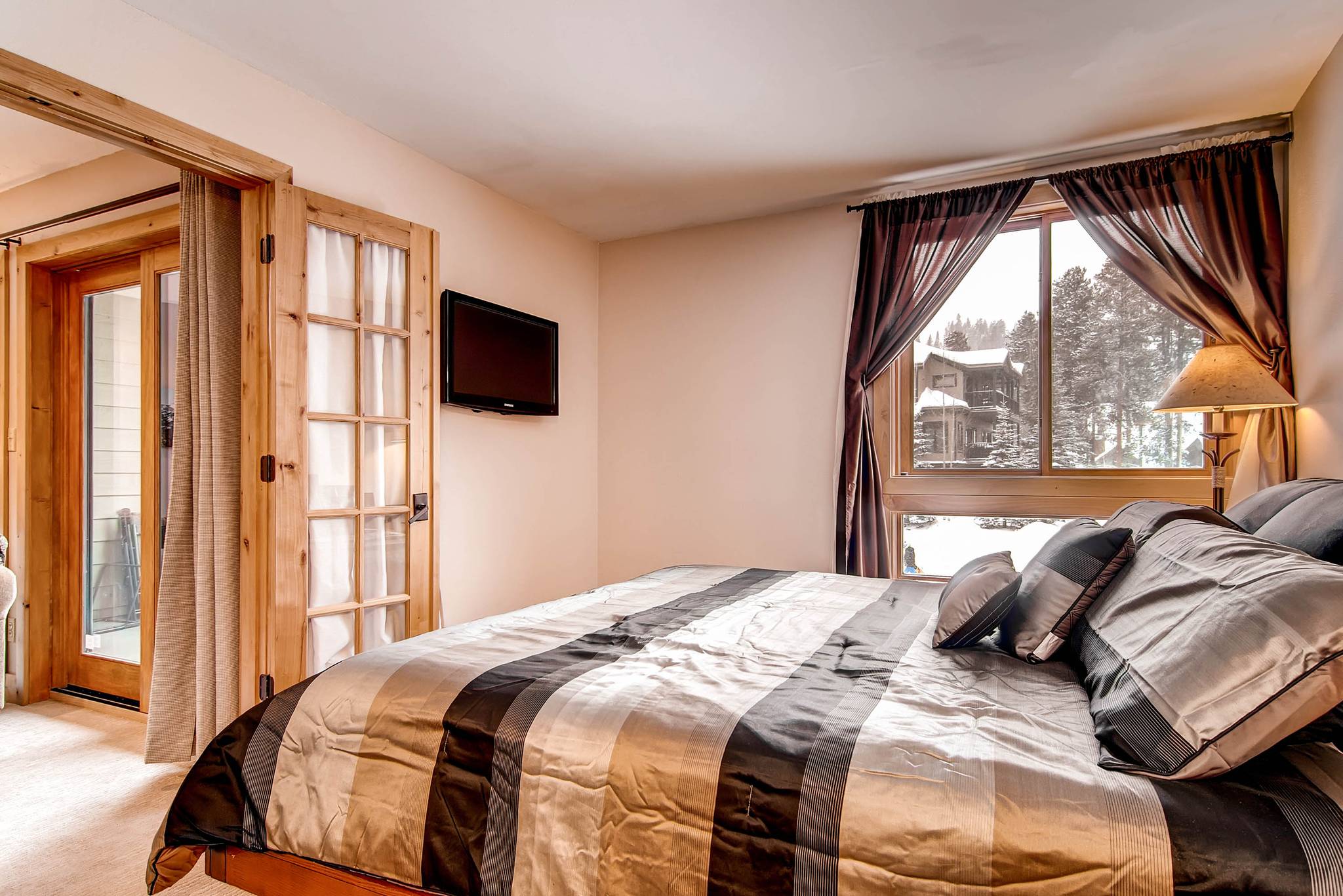 Ski Hill Condo Summit Mountain Rentals