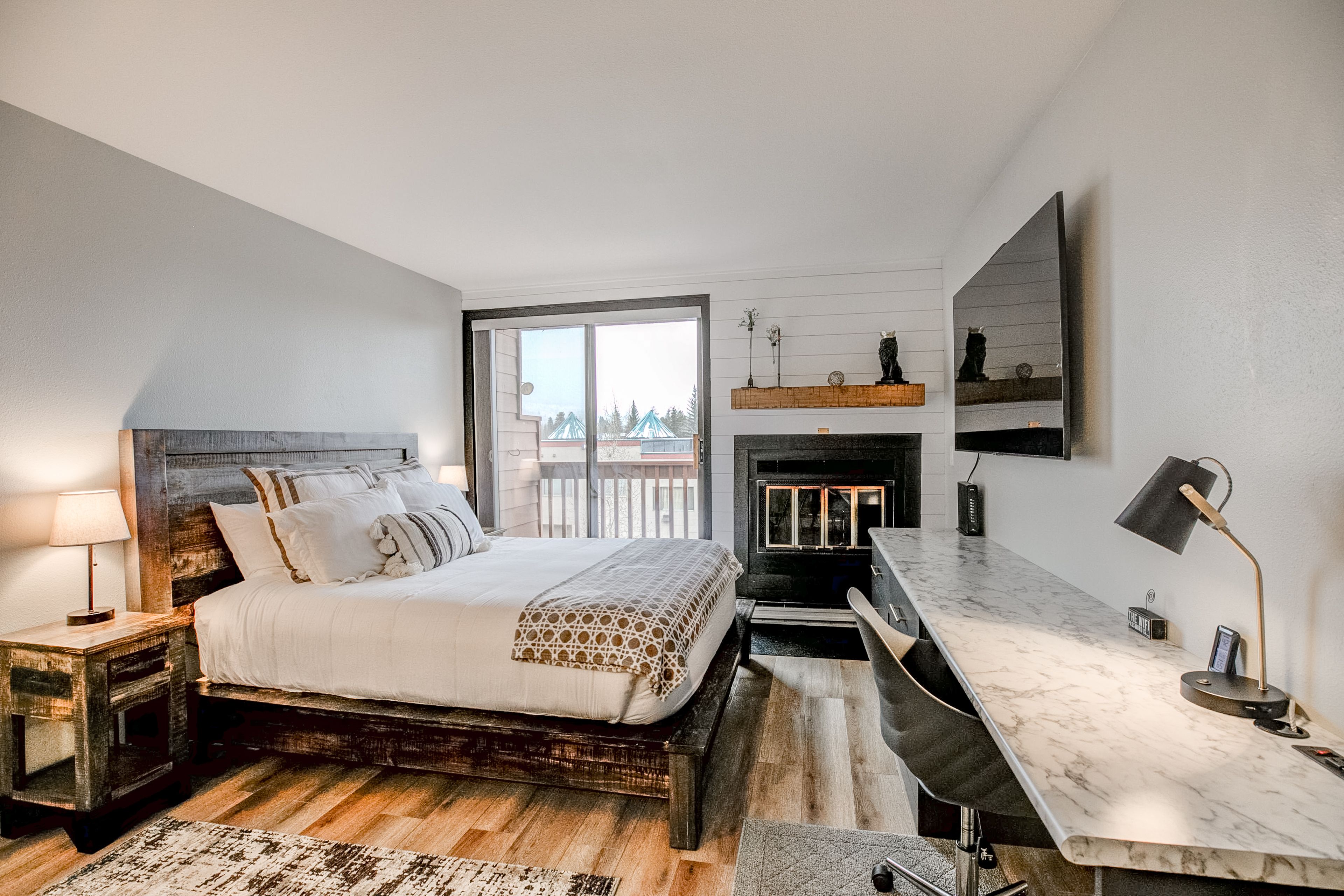 Cedar Lodge Summit Studio Condo Downtown Frisco Summit Mountain Rentals