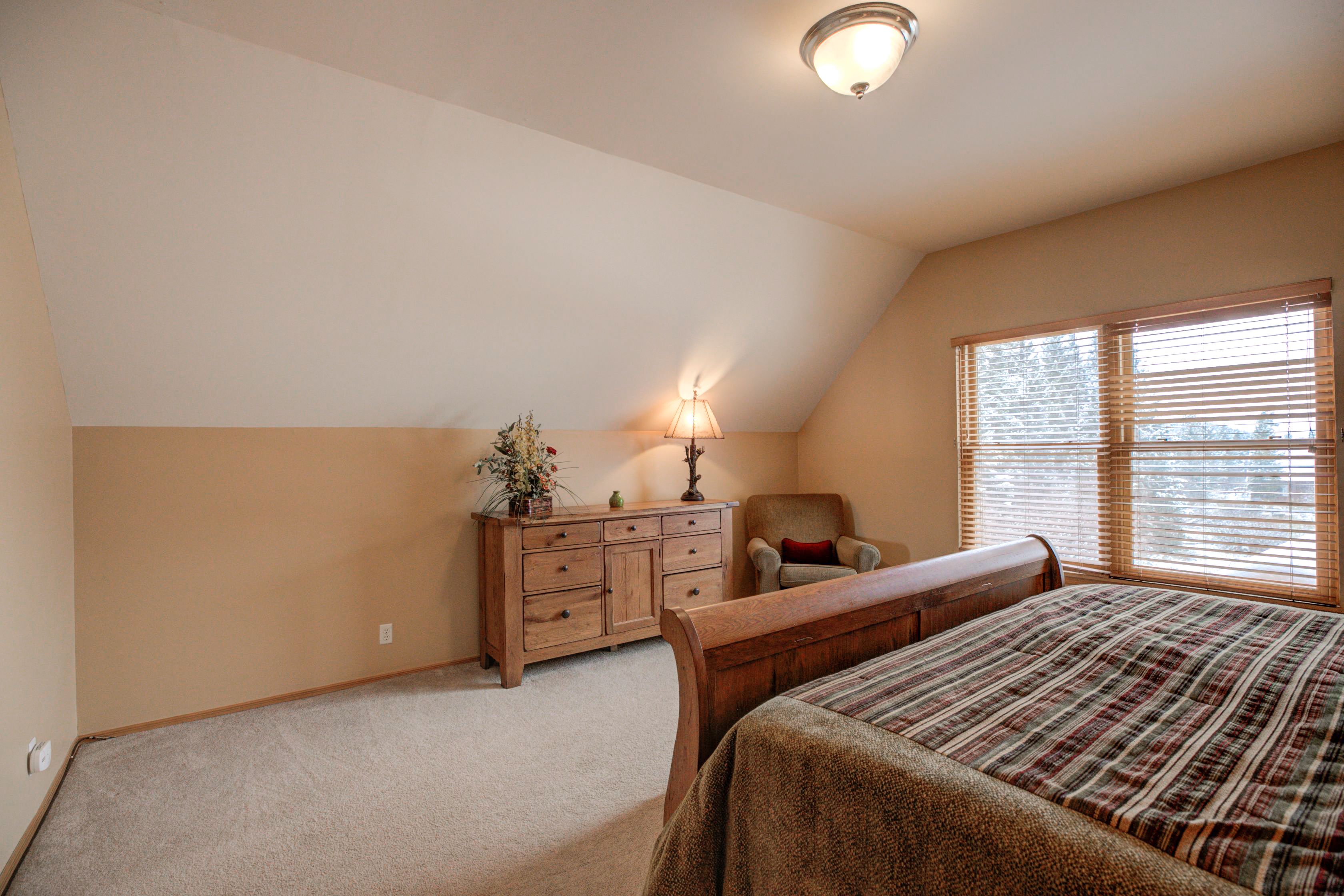 Blue River Escape Home Peaceful, On River Summit Mountain Rentals