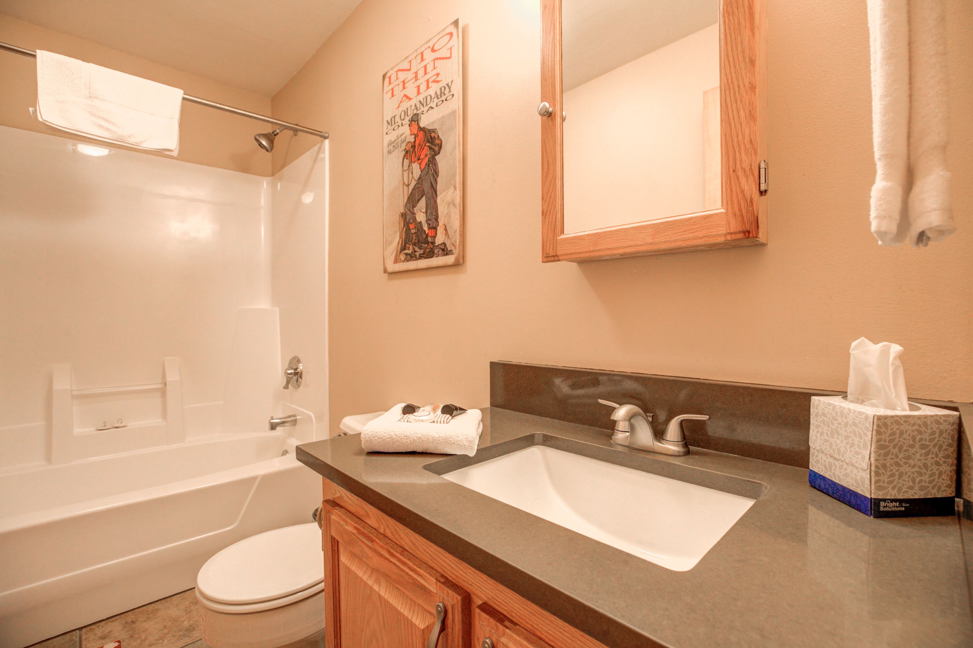 Blue River Escape Home Peaceful, On River Summit Mountain Rentals