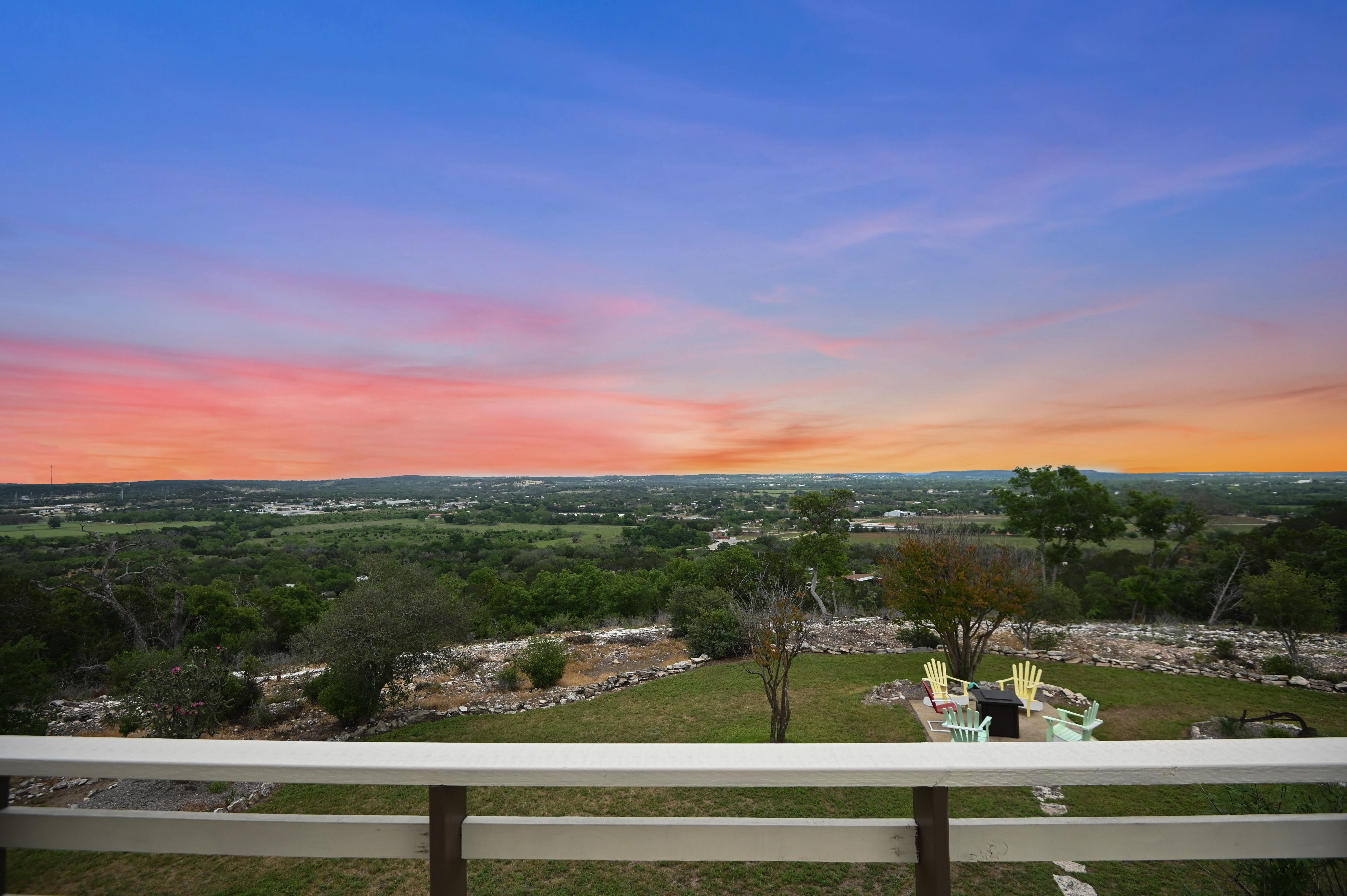 Hill Top Cottage Dog Friendly Fredericksburg Escapes