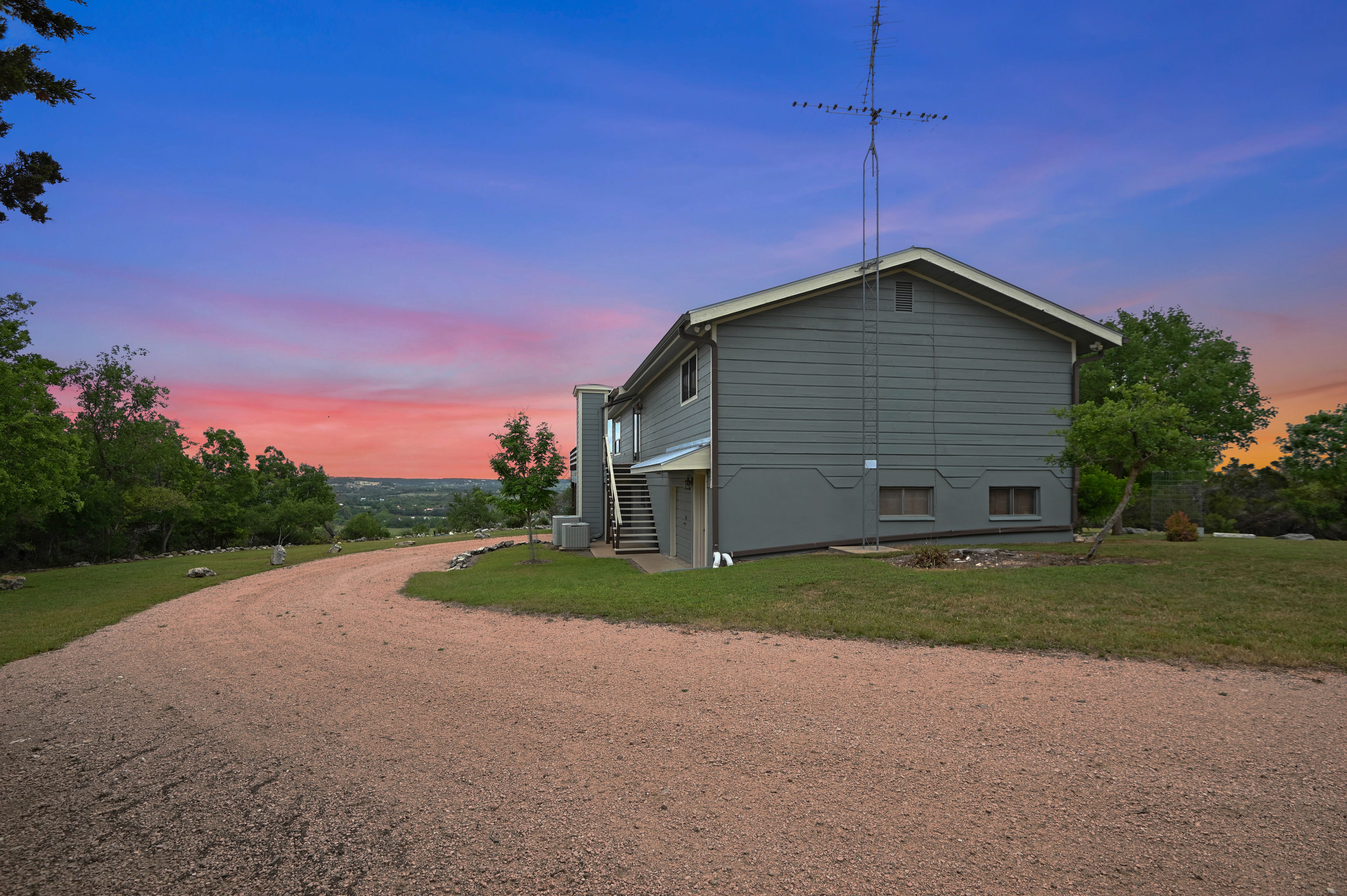 Hill Top Cottage Dog Friendly Fredericksburg Escapes