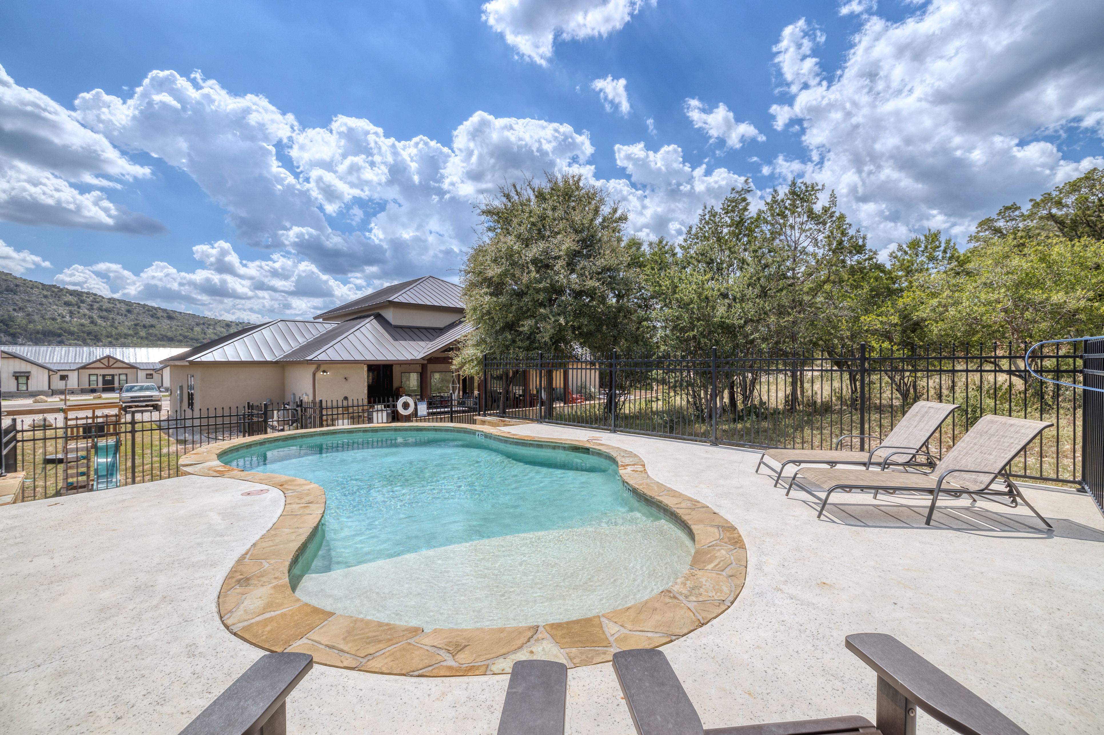 Rolling Rock Frio Premier Rental Homes