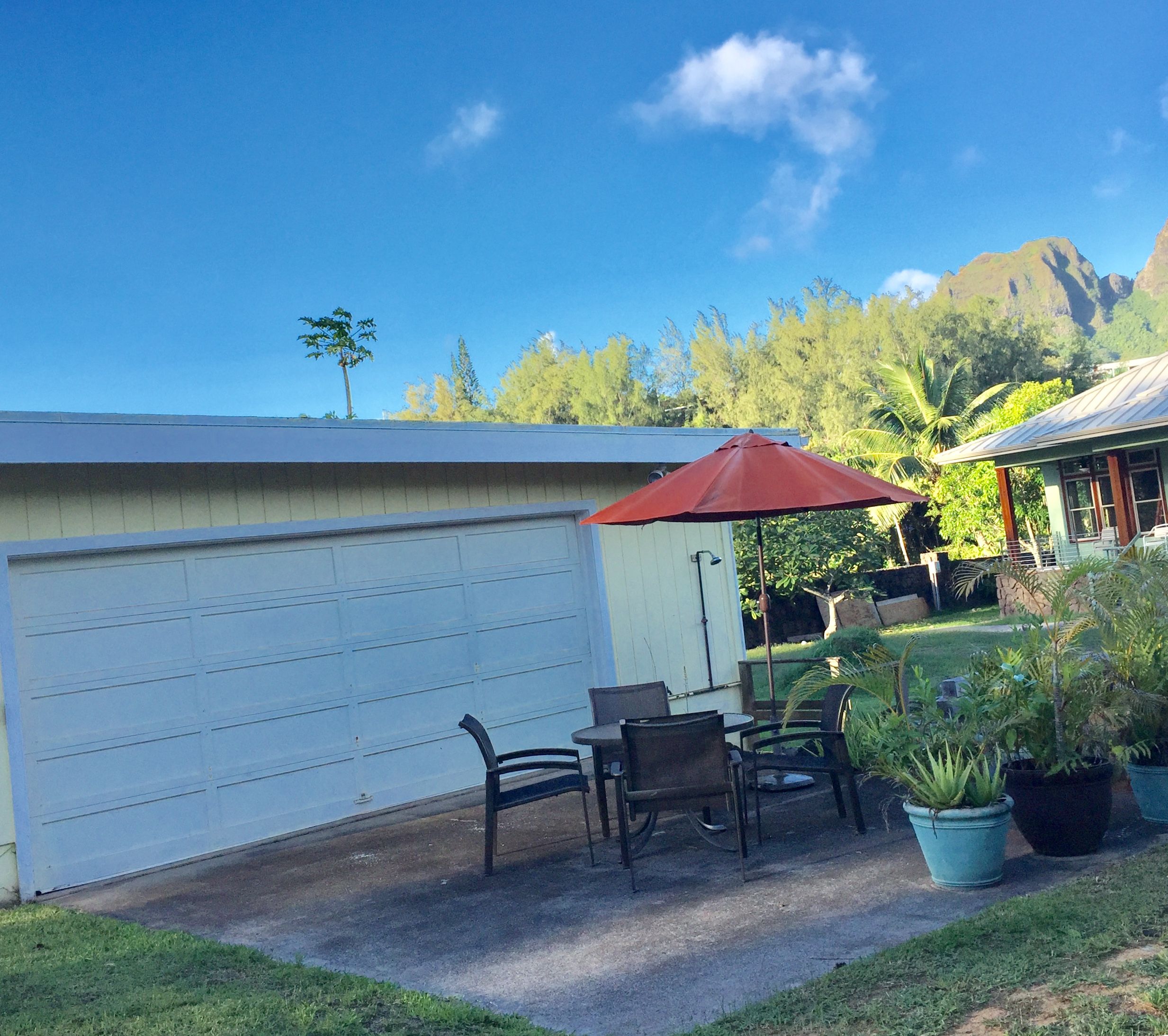 Hibiscus Hula Beach Cottage, Steps to Anahola Bay, TVNC 5067 Garden