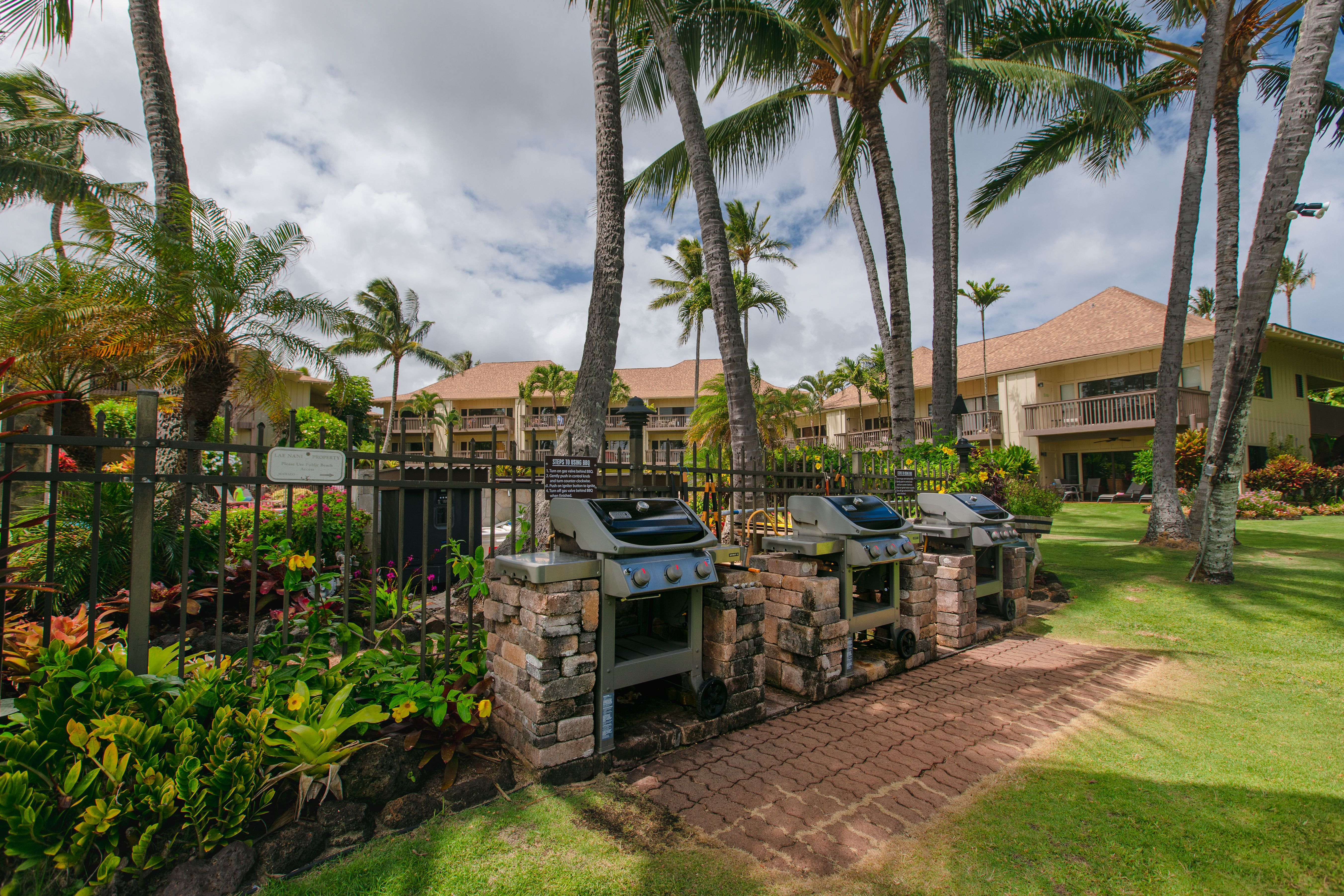 Lae Nani 312, Oceanfront, Ground Floor Garden Island Properties