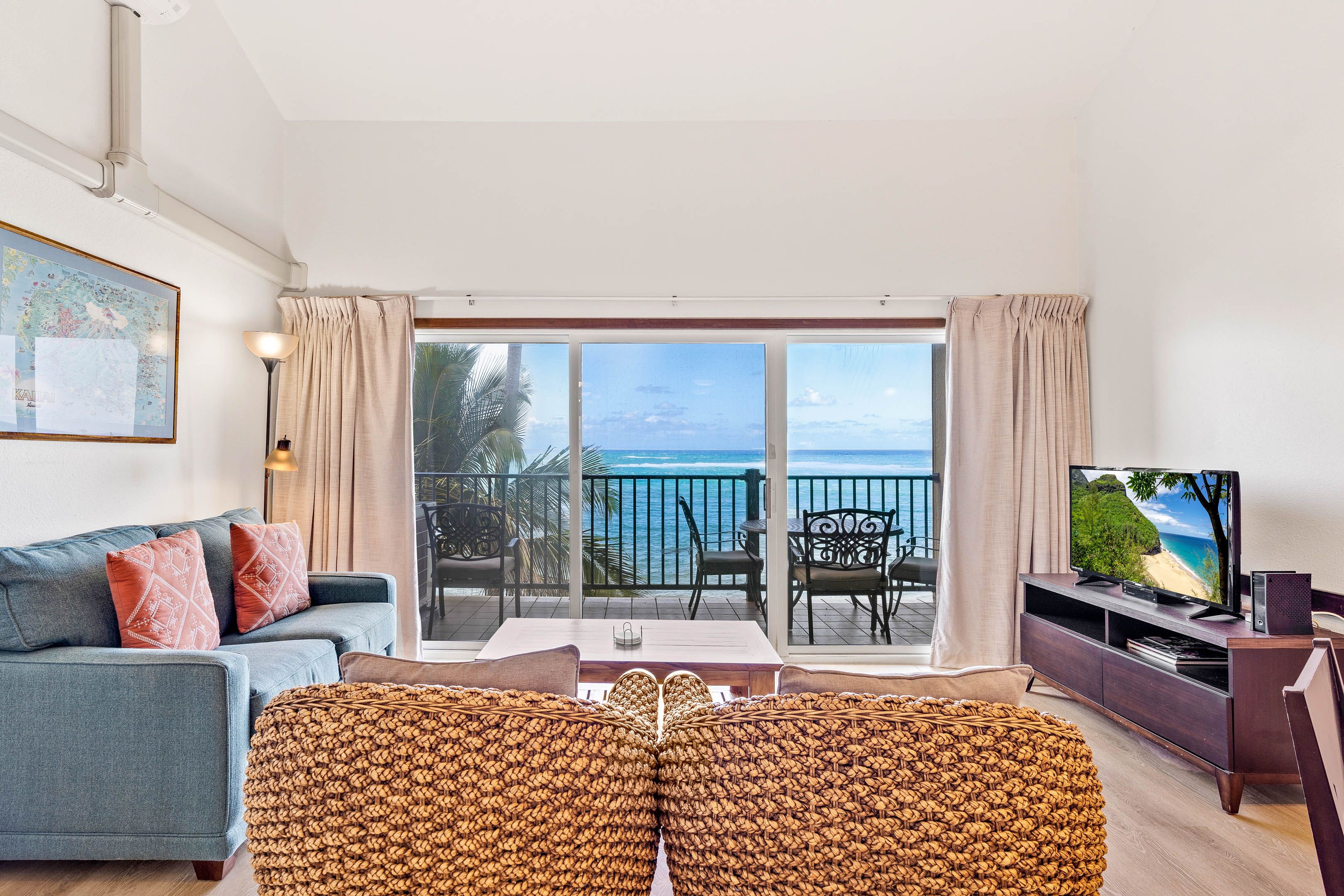 Pono Kai Resort B304 Oceanfront, Top Floor | Garden Island