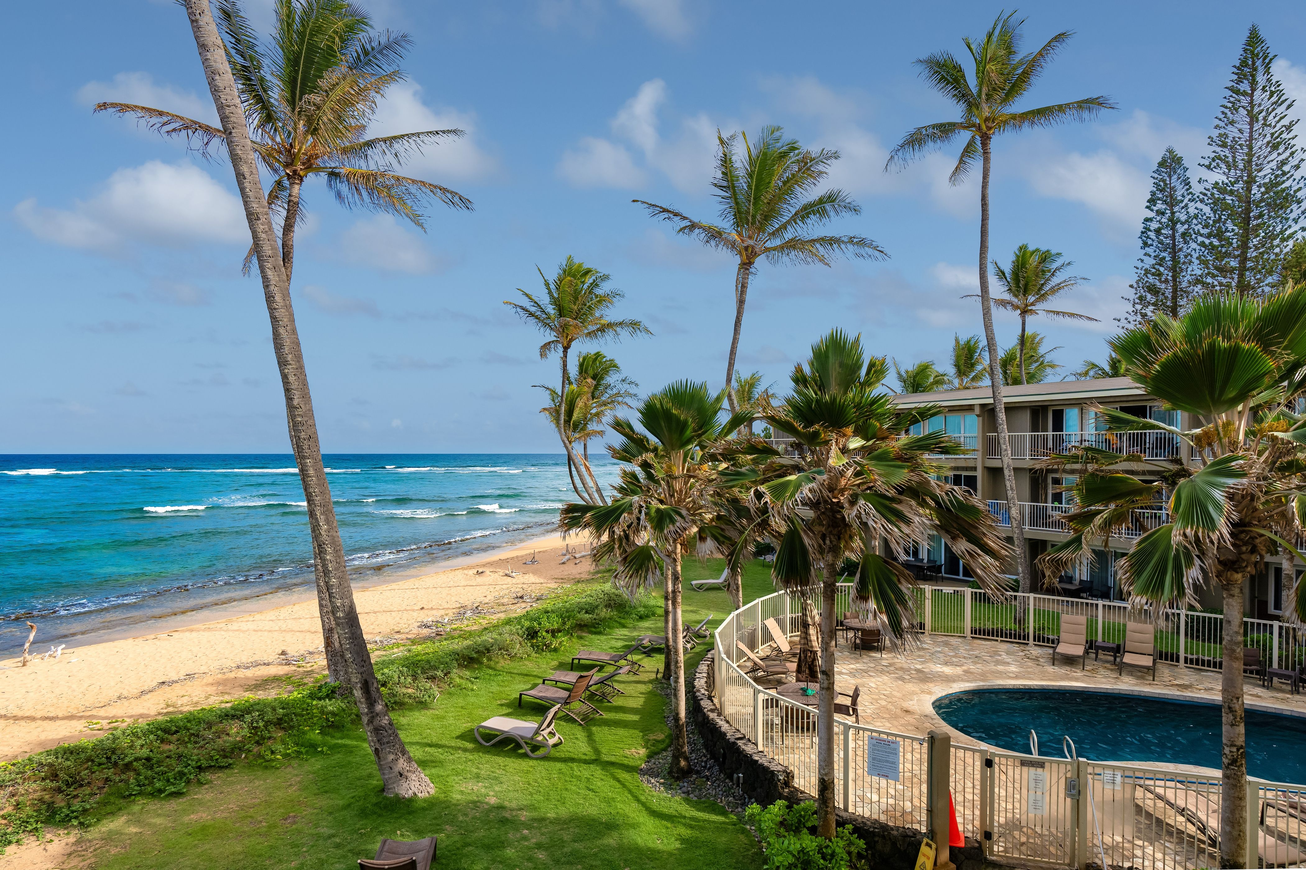 Kauai Kailani 213, Oceanfront, AC, 2nd Floor Garden Island