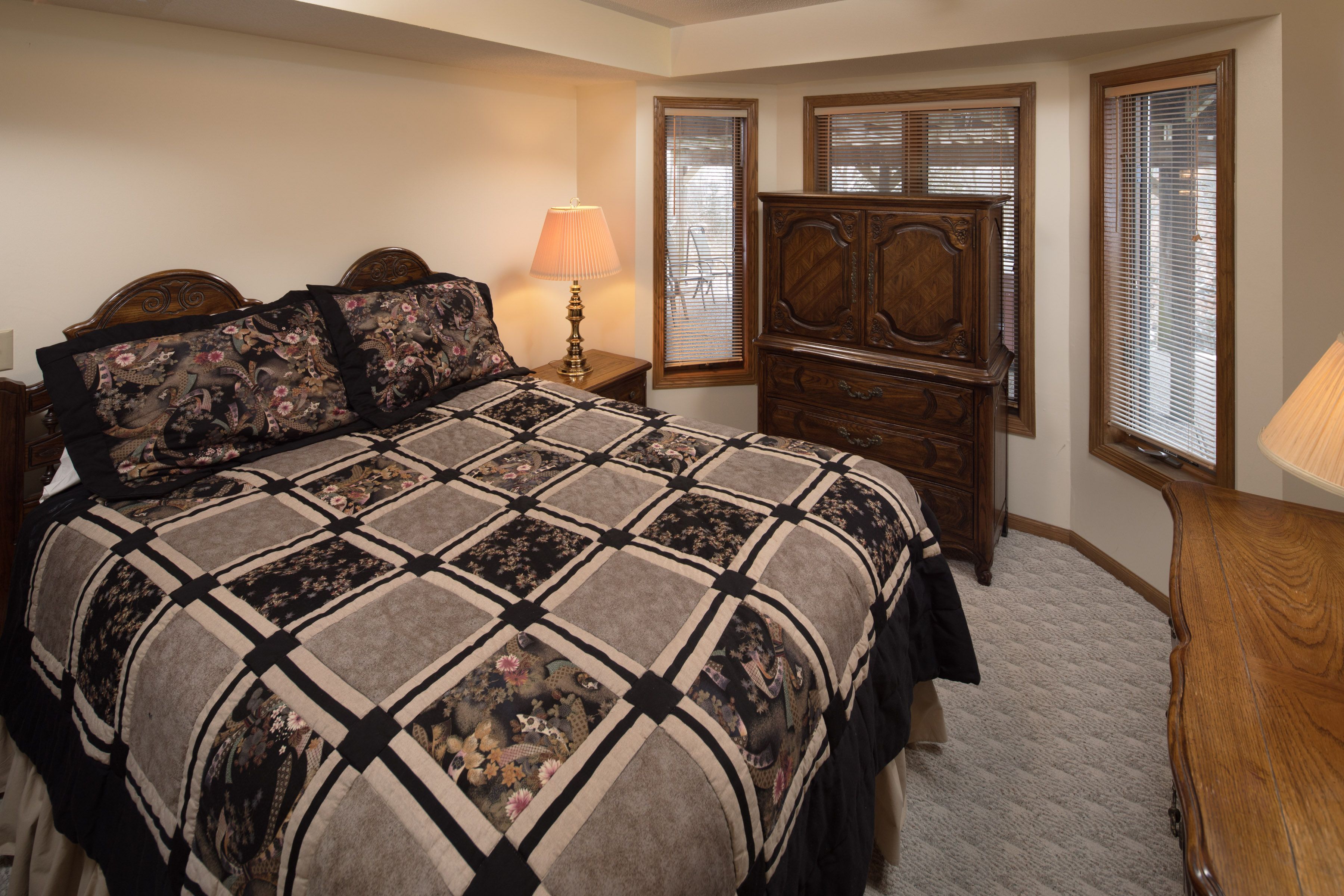 Cinnabar Vacation Homes of Galena