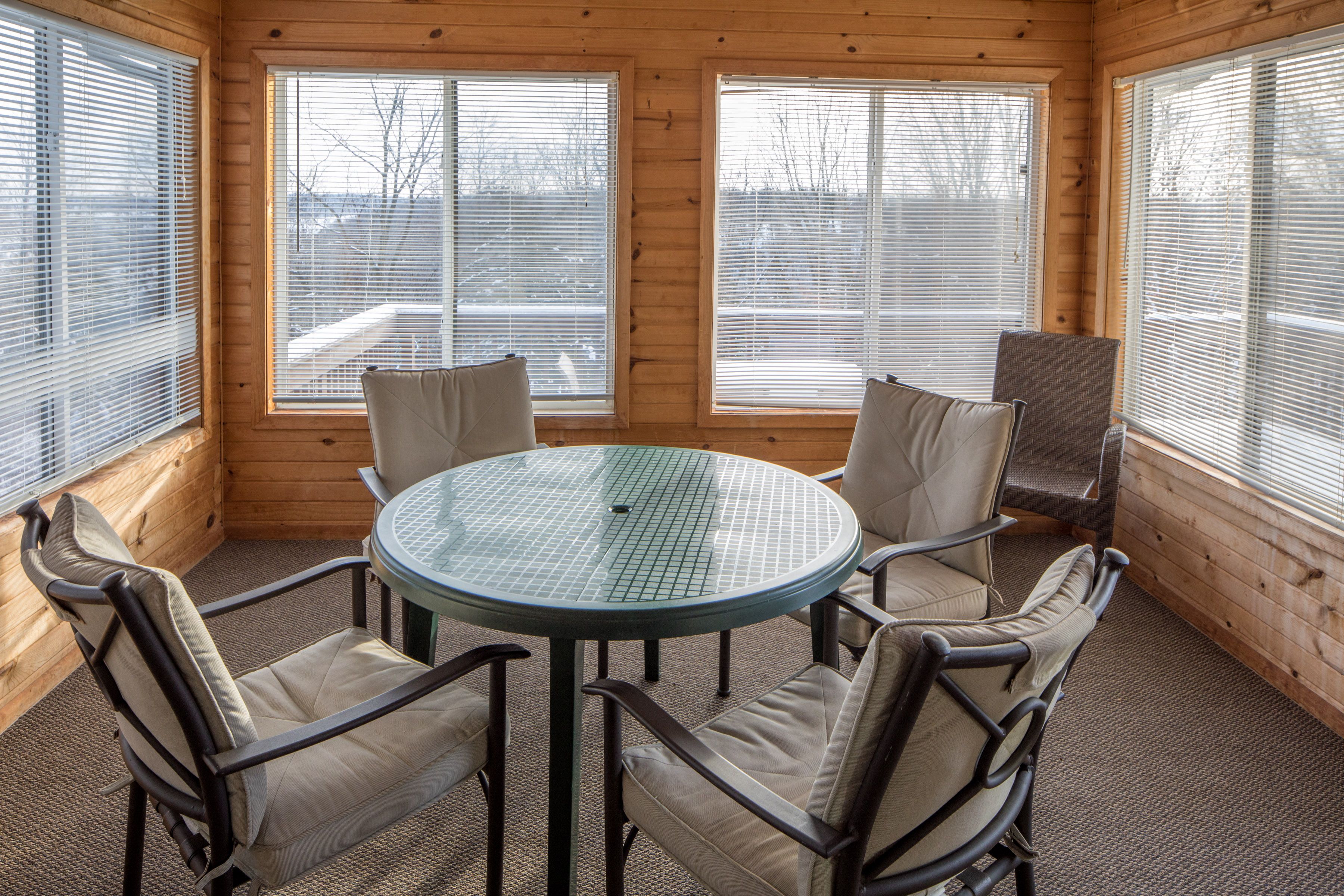 Cinnabar Vacation Homes of Galena