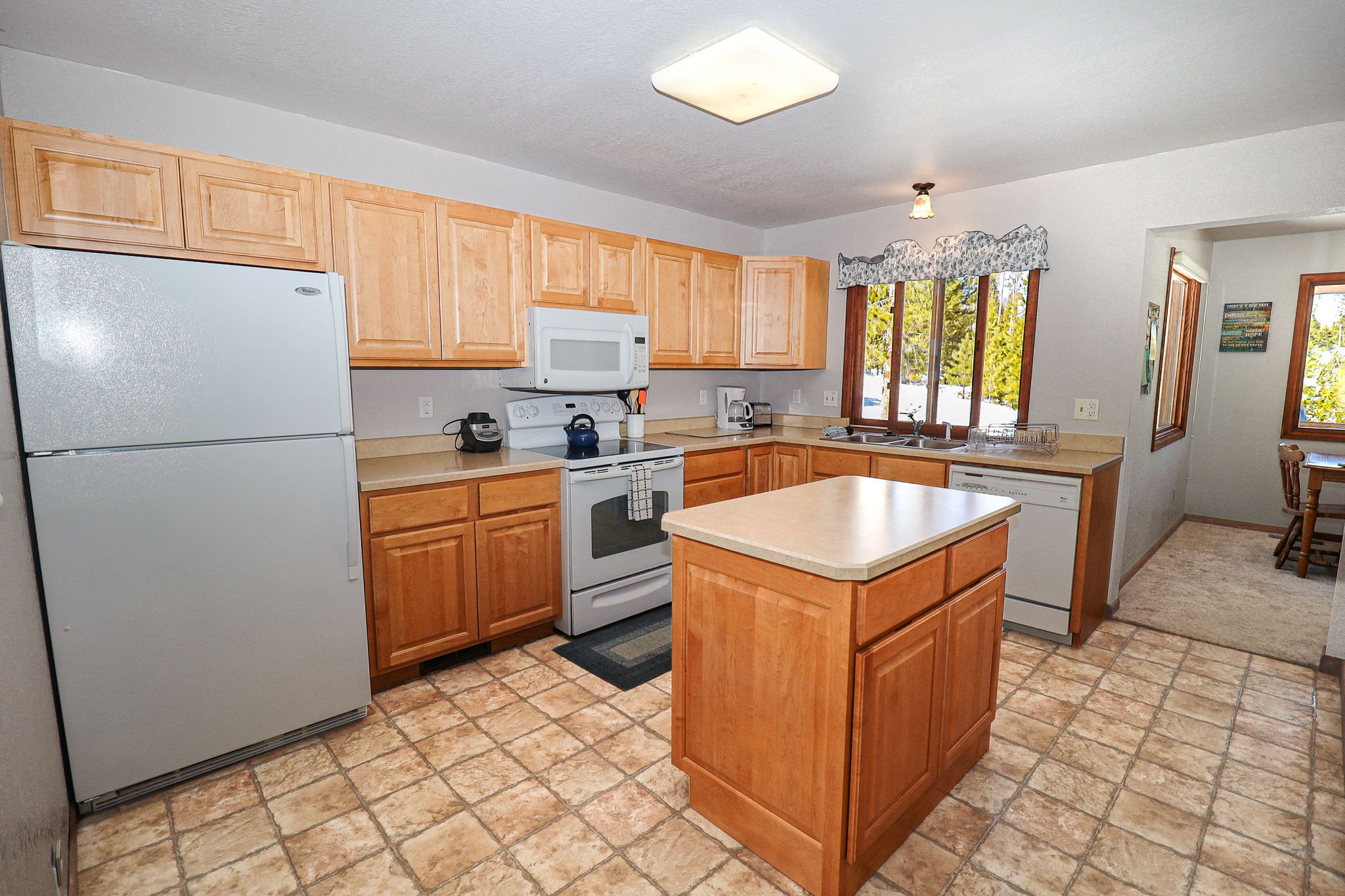 Hillside Hideaway Grand Mountain Rentals, Inc. Vacation Rental