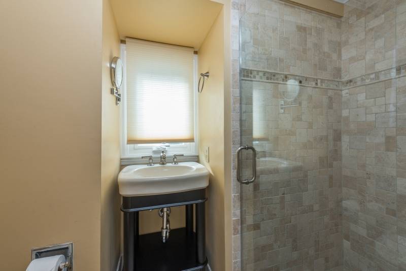 Lakeshire on Lake Lure Greybeard Rentals