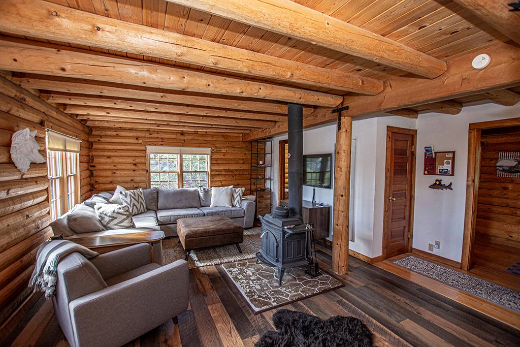 Little Bear Cabin - Lake Tahoe Vacation Rental | Hauserman Rental Group ...