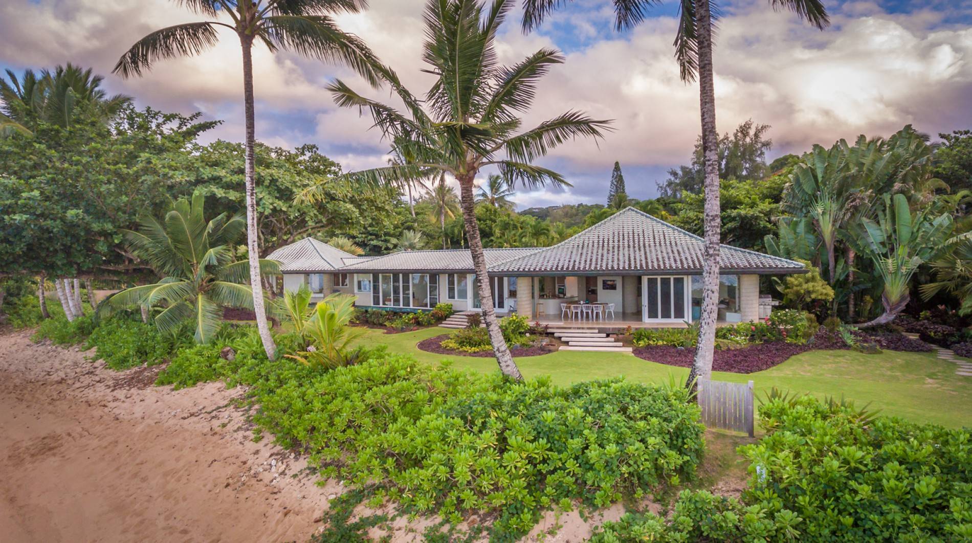 Anini Beachfront Hale TVNC 4205 House Of Dreams Kauai