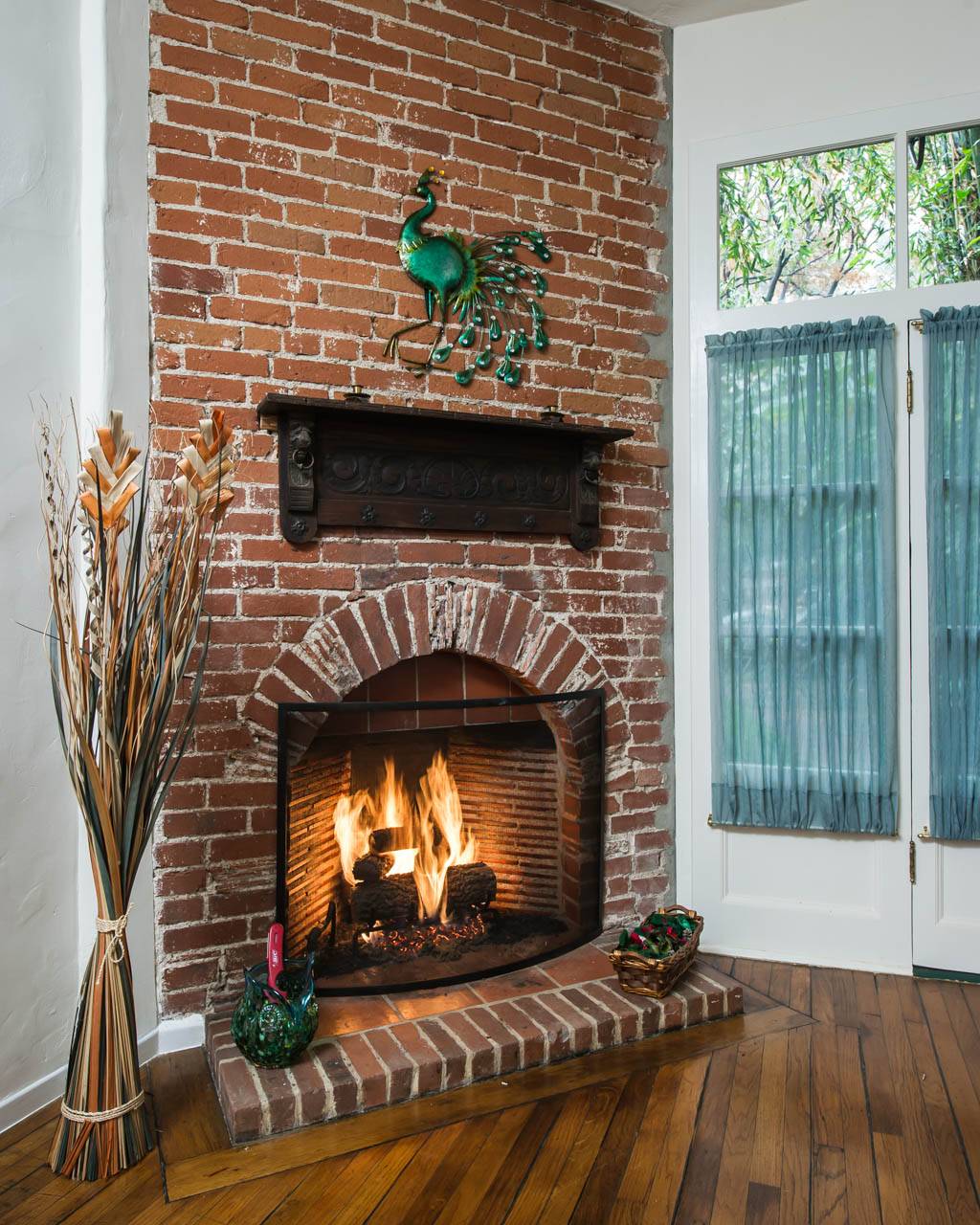 for living marseille outdoor fireplace with fireplace on Villa Valentino 01 Hollywood Hideaways