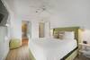 QUEEN ROOM WITH FLATSCREEN & ENSUITE FULL BATH QUEEN ROOM WITH FLATSCREEN & ENSUITE FULL BATH
