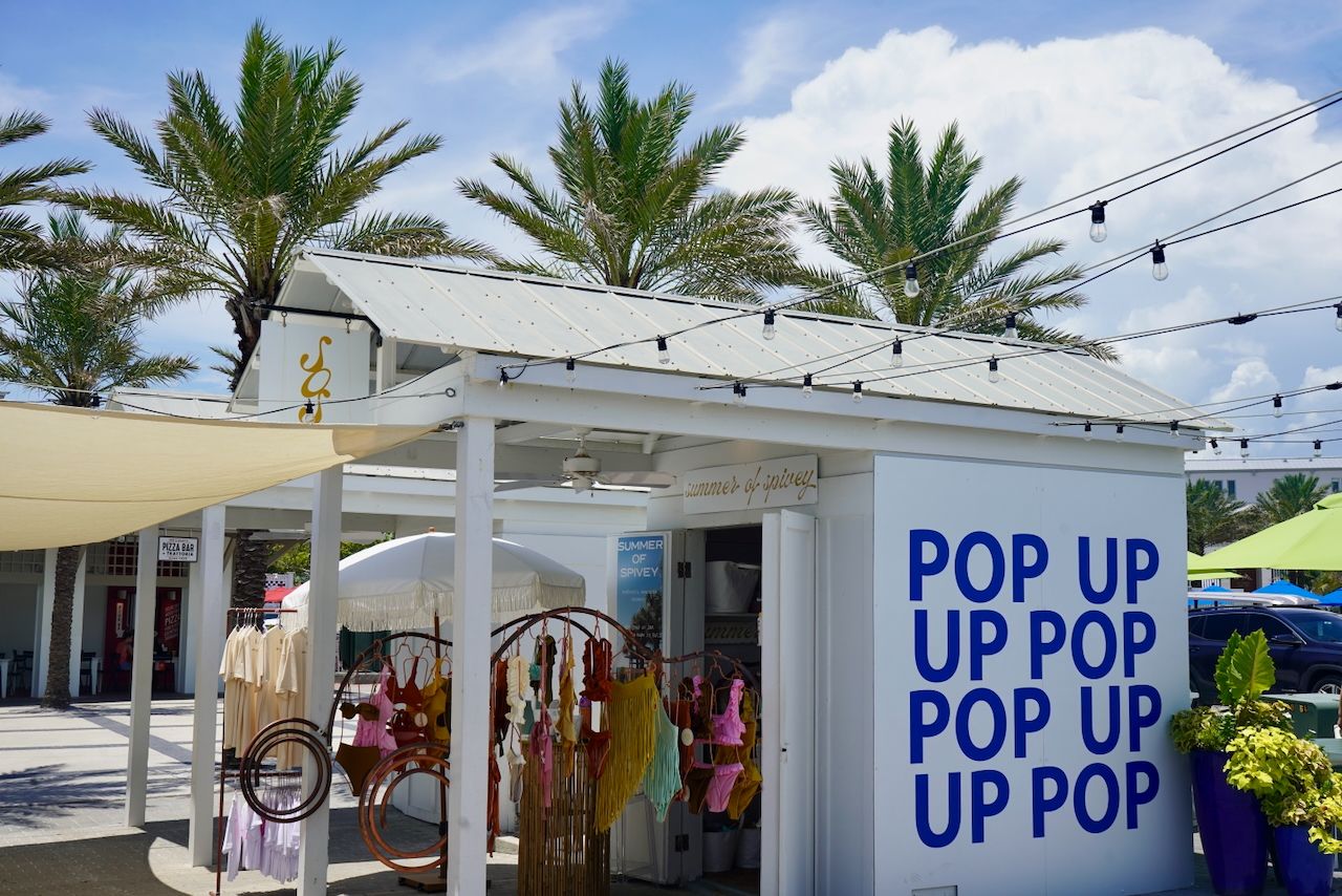 WALK TO UNIQUE OUTDOOR SHOPPING IN THE POP UP DISTRICK