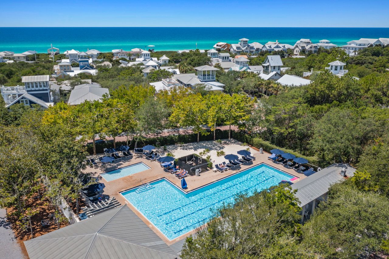 3 COMMUNITY POOLS HEATED IN OFF SEASONS