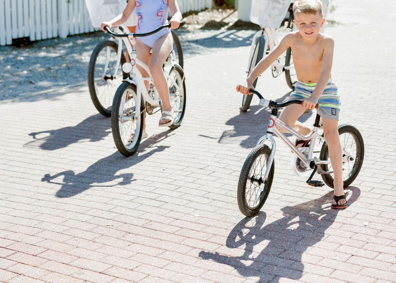 EACH RENTAL COMES W/2 BIKES; PICK UP AT SEASIDE TRANSIT 