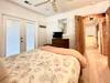 QUEEN ROOM W/PRIVATE TV & OUTDOOR ACCESS QUEEN ROOM W/PRIVATE TV & OUTDOOR ACCESS