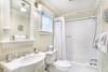 KING PRIVATE BATH W/TUB & SHOWER COMBO KING PRIVATE BATH W/TUB & SHOWER COMBO