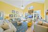LARGE LIVING ROOM WITH AMPLE SEATING LARGE LIVING ROOM WITH AMPLE SEATING