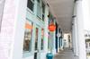 WALK TO OVER 40 SHOPS AND RESTAURANTS FROM YOUR DOOR WALK TO OVER 40 SHOPS AND RESTAURANTS FROM YOUR DOOR
