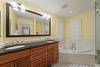 MASTER PRIVATE BATH, DUAL VANITIES W/SOAKER TUB MASTER PRIVATE BATH, DUAL VANITIES W/SOAKER TUB