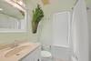 TWIN ENSUITE BATH, SINGLE VANITY & TUB/SHOWER COMBO TWIN ENSUITE BATH, SINGLE VANITY & TUB/SHOWER COMBO