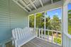 PRIVATE QUEEN PORCH W/BENCH SWING PRIVATE QUEEN PORCH W/BENCH SWING