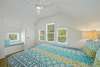 QUEEN ROOM WITH WINDOW SEAT