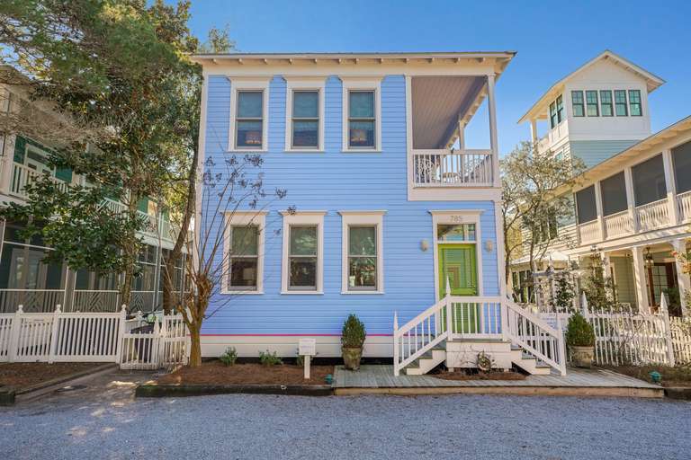 WELCOME TO OOH LALA COTTAGE IN SEASIDE, FL!