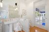 KING PRIVATE BATH SHOWER/TUB COMBO KING PRIVATE BATH SHOWER/TUB COMBO