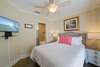 QUEEN ROOM WITH FLATSCREEN AND ENSUITE FULL BATH