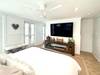 KING ROOM WITH FLATSCREEN TV KING ROOM WITH FLATSCREEN TV
