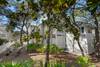 LARGE LUSH PRIVATE YARD W/FENCE LARGE LUSH PRIVATE YARD W/FENCE