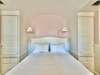 QUEEN ROOM WB/BUILT IN STORAGE